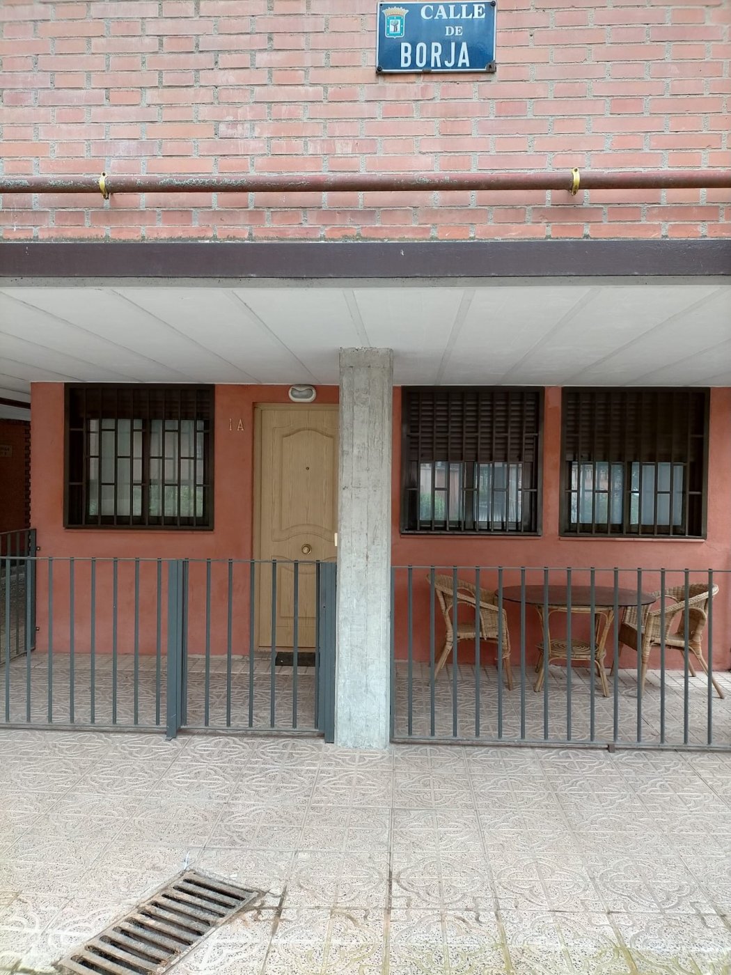 BAJO CON TERRAZA