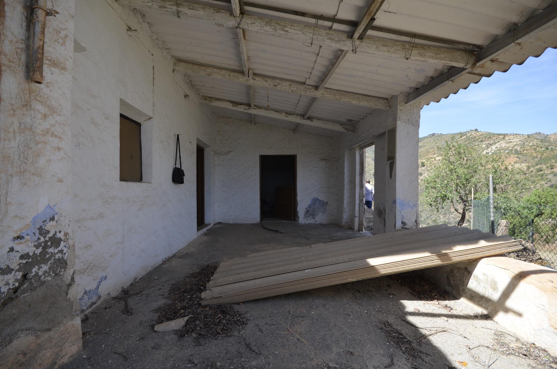 Auténtico Cortijo Alpujarreño con Encanto y Potencial – Murtas (Zona Bodega Cuatro Vientos)