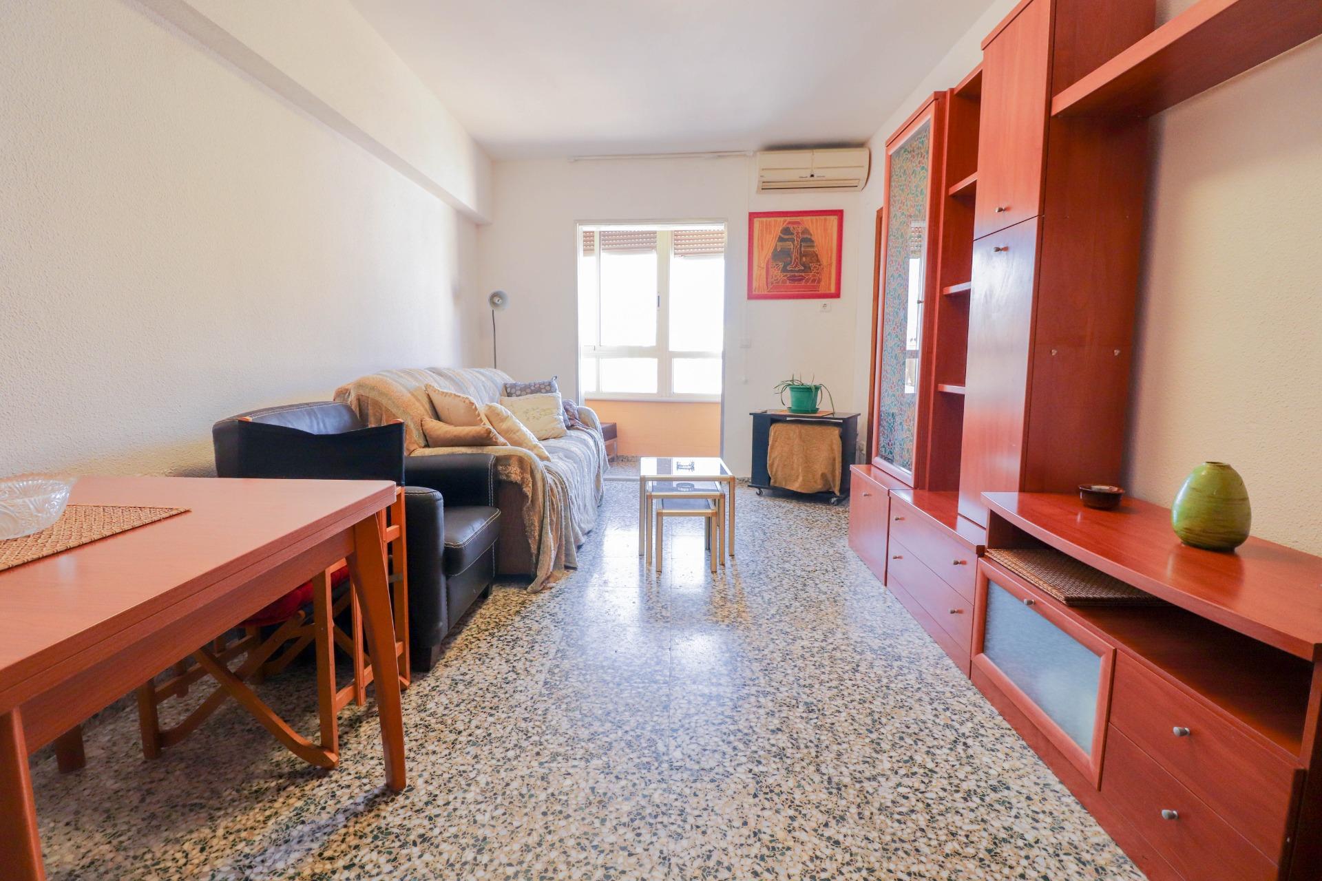 ESTUPENDO PISO DE ALQUILER EN EL CENTRO DE ALMERÍA