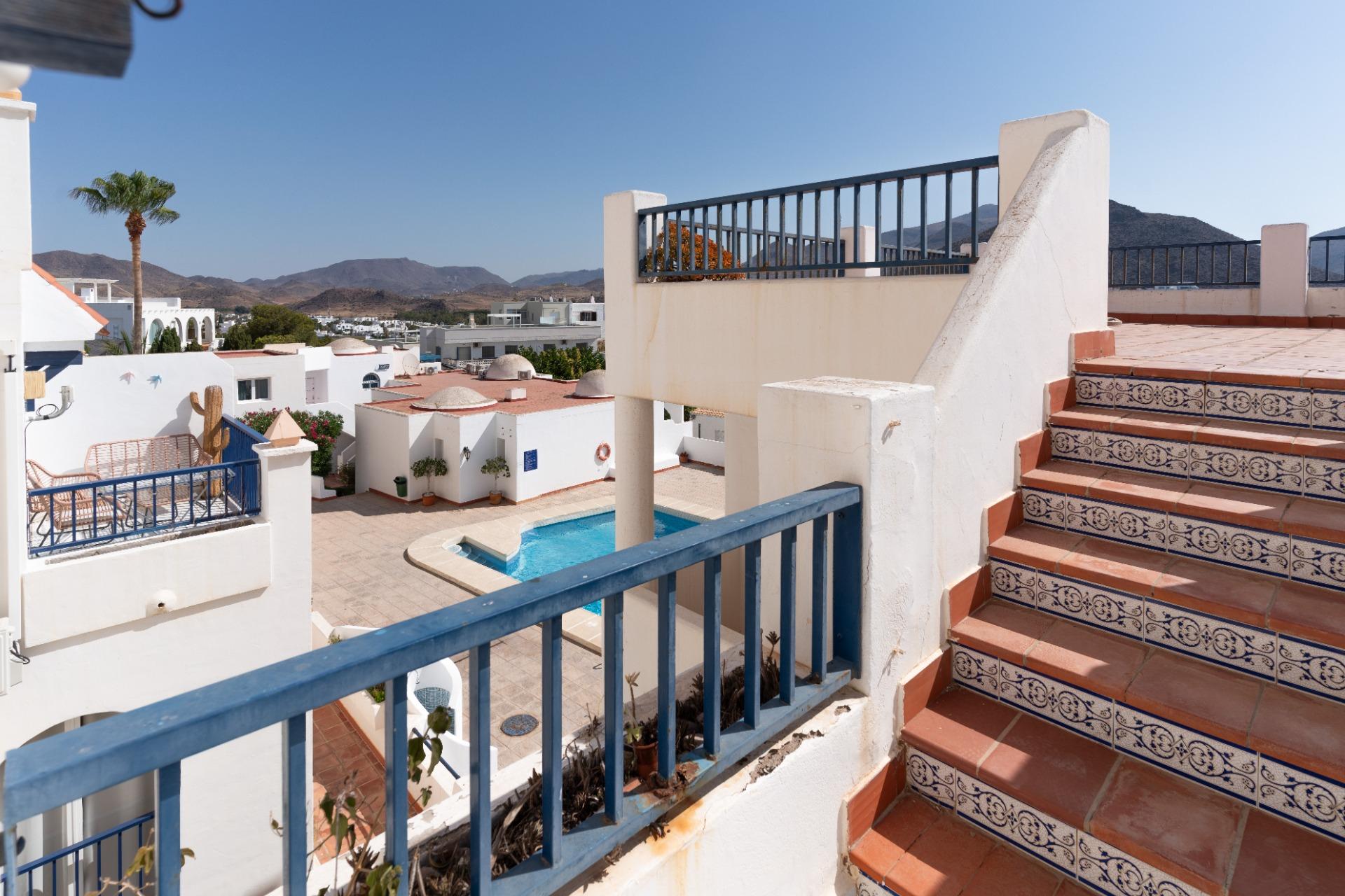 Dúplex con trastero en residencial con piscina con espectaculares vistas a la bahía