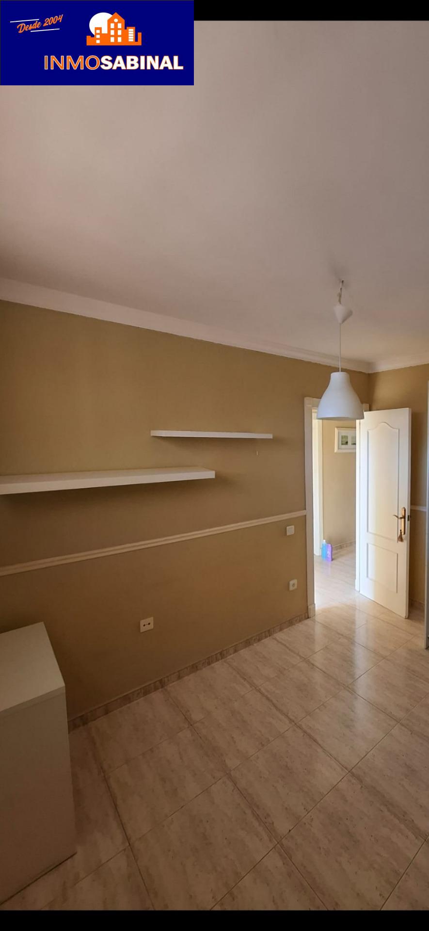 GRAN VIVIENDA DE 2 DORMITORIOS EN AGUADULCE CENTRO CON PISCINA