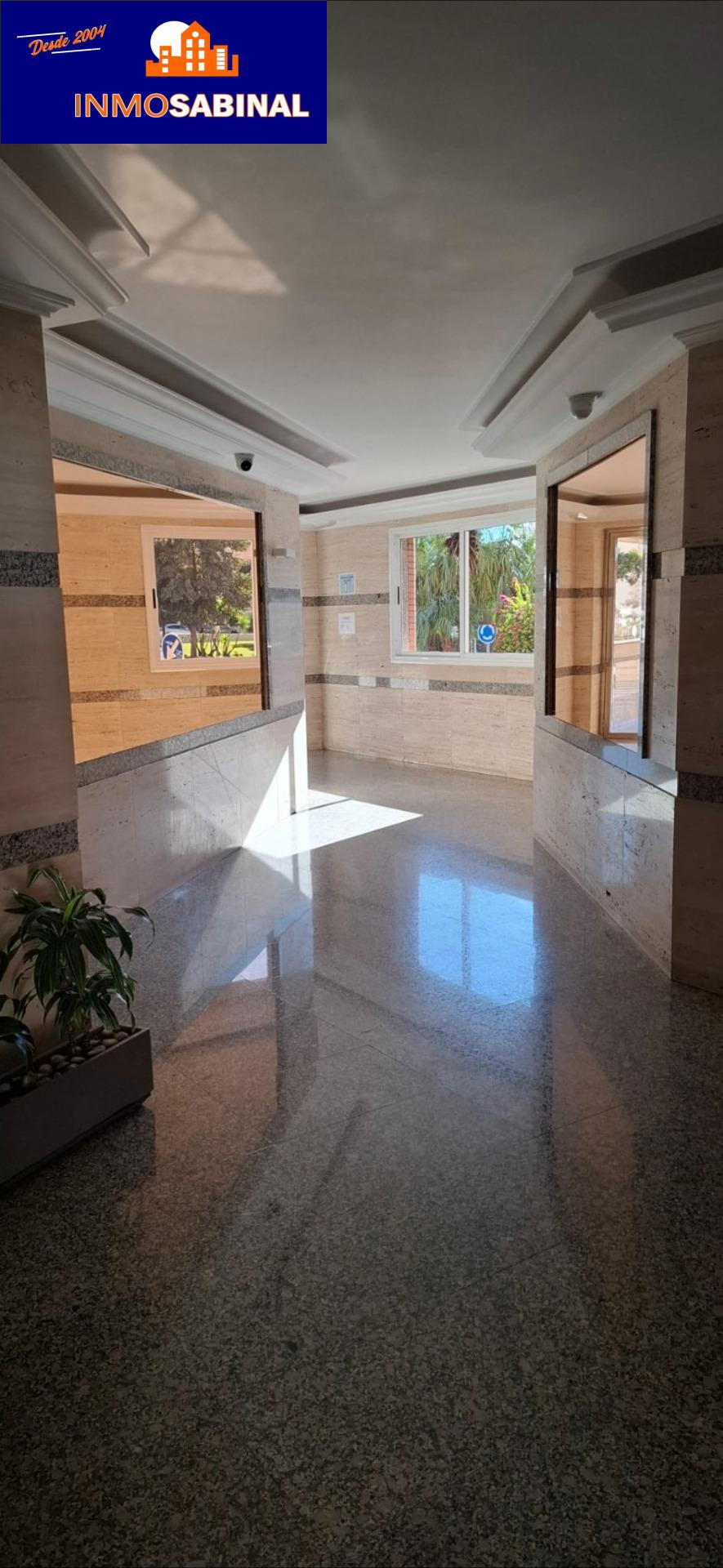 GRAN VIVIENDA DE 2 DORMITORIOS EN AGUADULCE CENTRO CON PISCINA