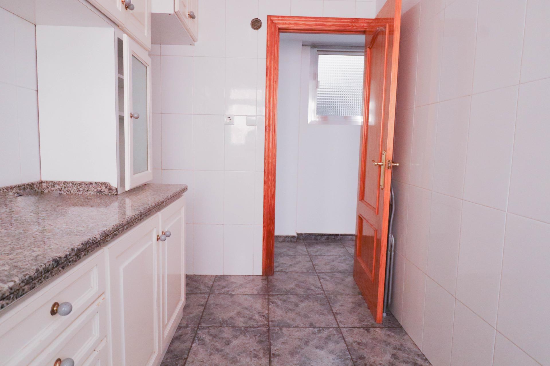 ESTUPENDO PISO DE ALQUILER PARA LARGA TEMPORADA EN CRUZ DE CARAVACA  ️✨