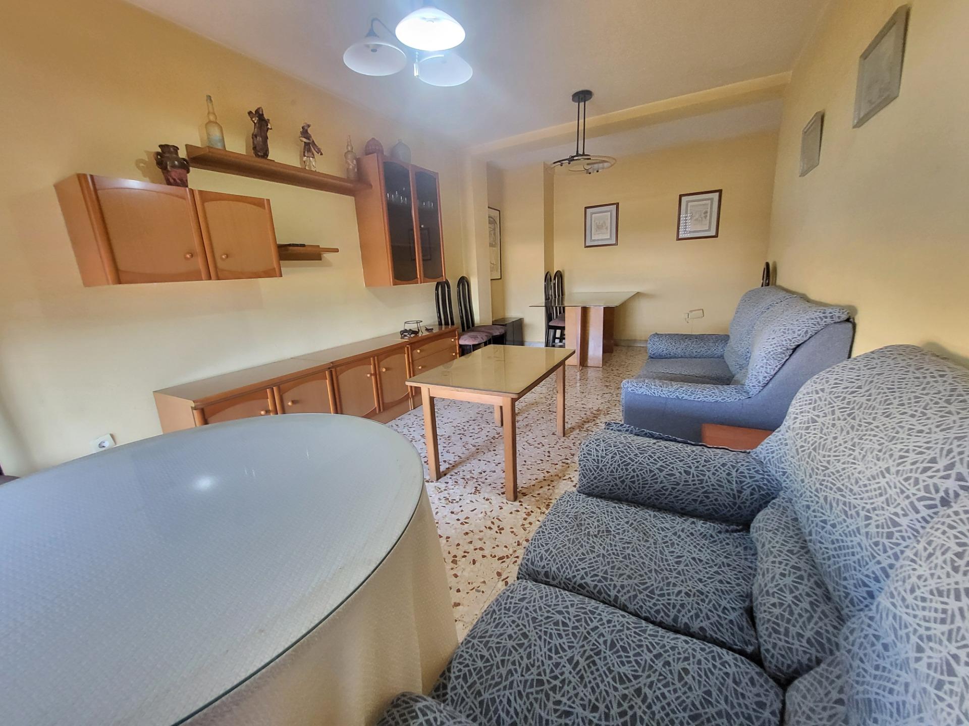 SE VENDE PISO DE 3 HABITACIONES EN BARRIO SAN LUIS