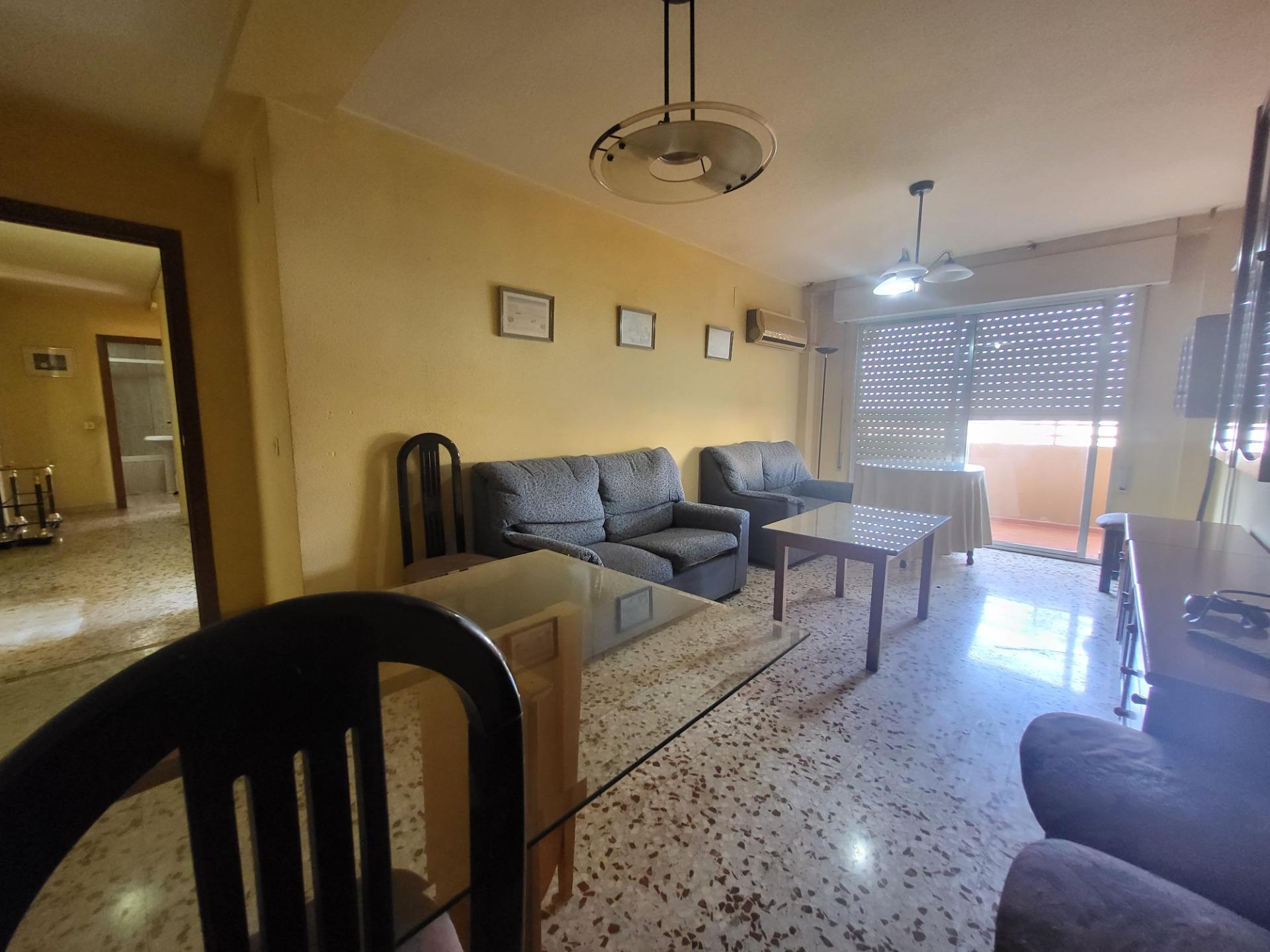 SE VENDE PISO DE 3 HABITACIONES EN BARRIO SAN LUIS