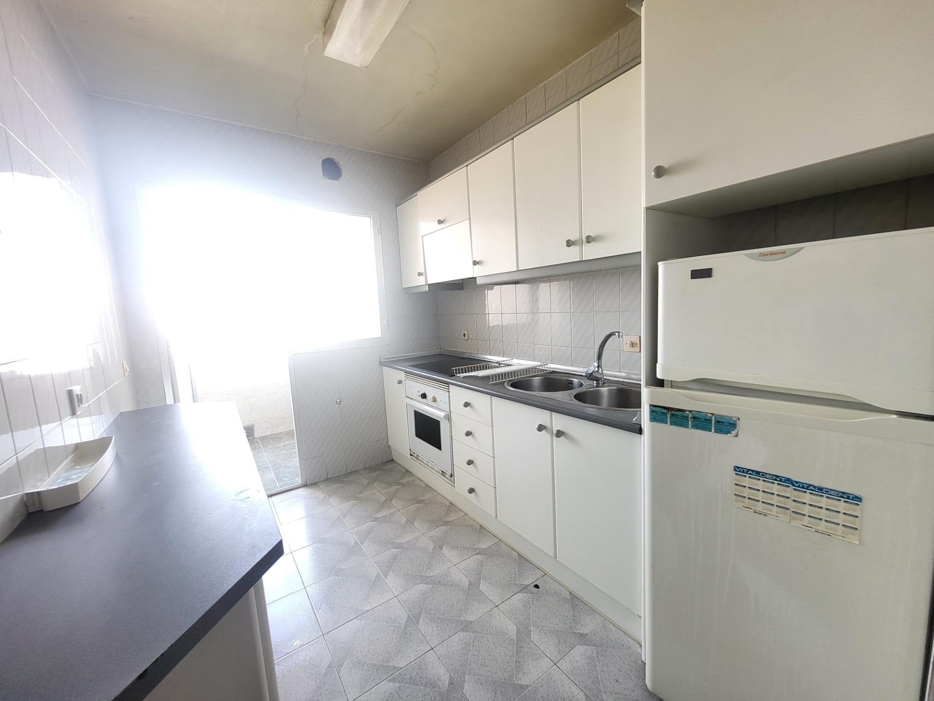 SE VENDE PISO DE 3 HABITACIONES EN BARRIO SAN LUIS