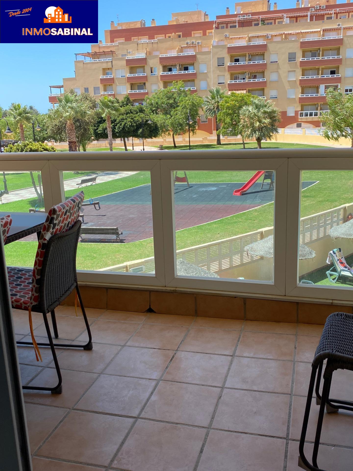 PISO EN VENTA A TAN SOLO UNOS PASOS DE LA PLAYA DE AGUADULCE