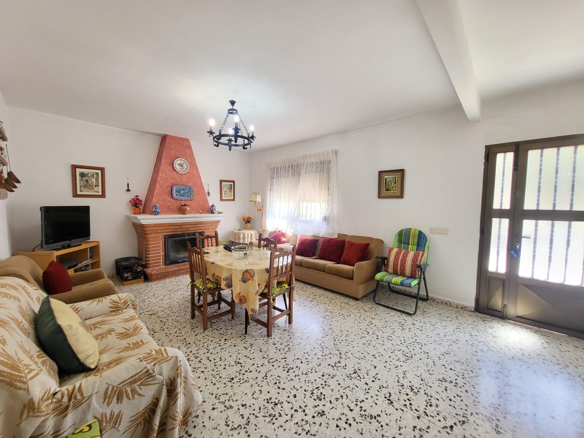 SE VENDE CASA CON PARCELA EN LA HUERTEZUELA