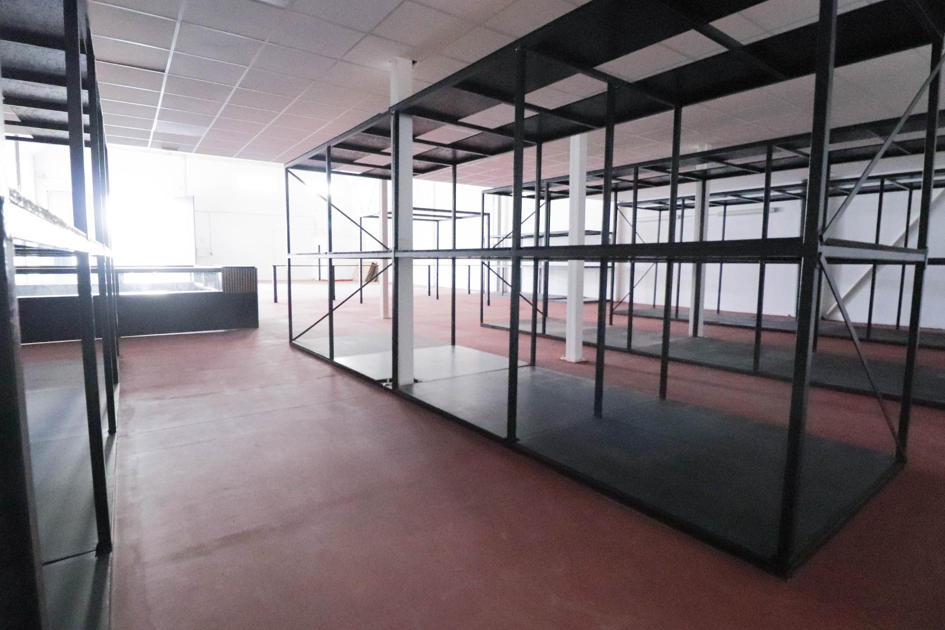 Nave industrial en venta en Huércal de Almería – Polígono de La Juaida