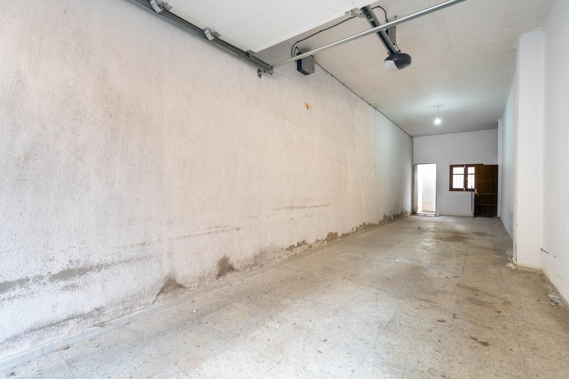 Se vende Local o Garaje en Almería