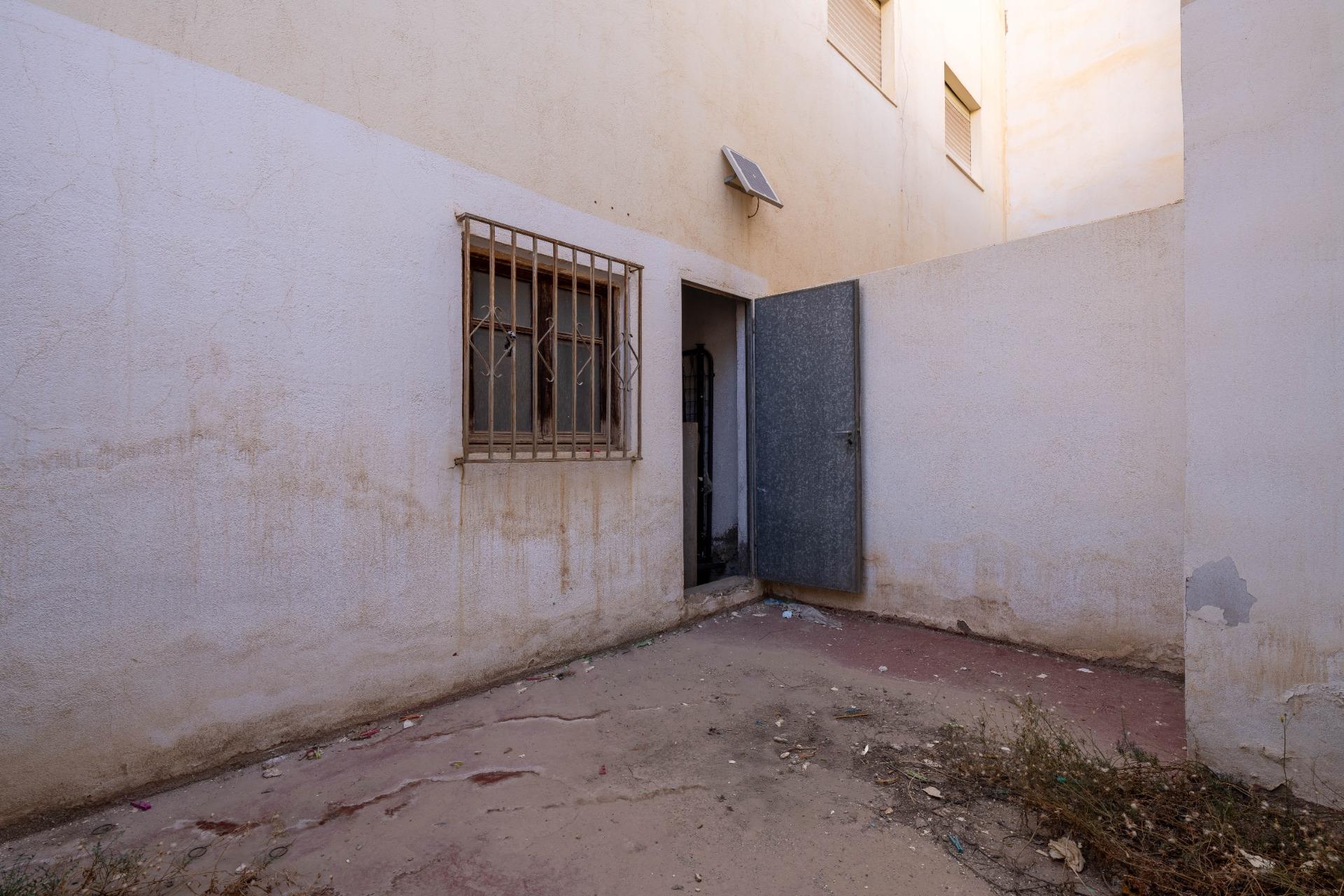 Se vende Local o Garaje en Almería