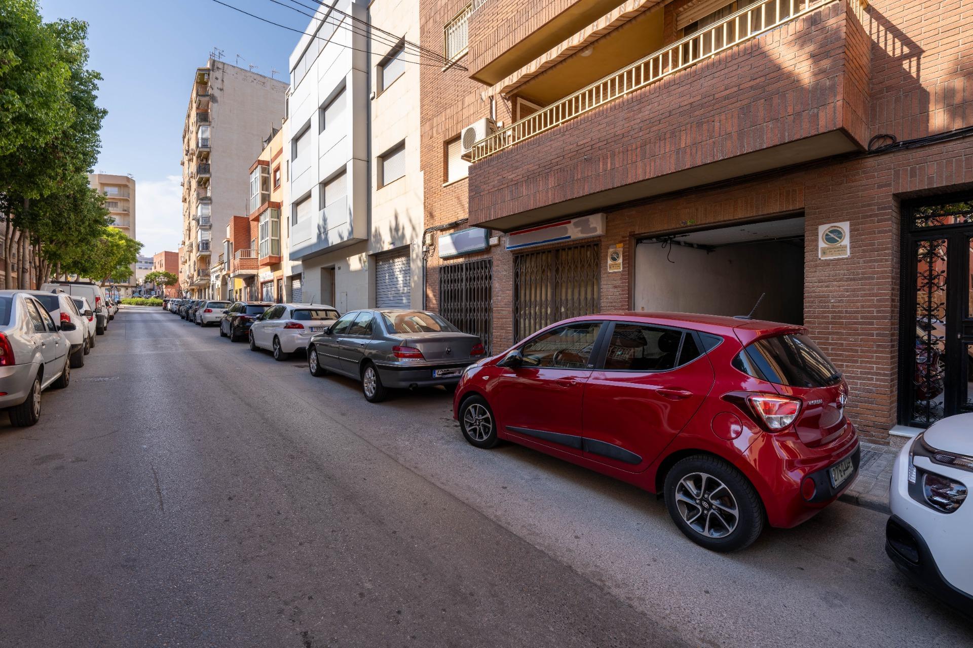 Se vende Local o Garaje en Almería
