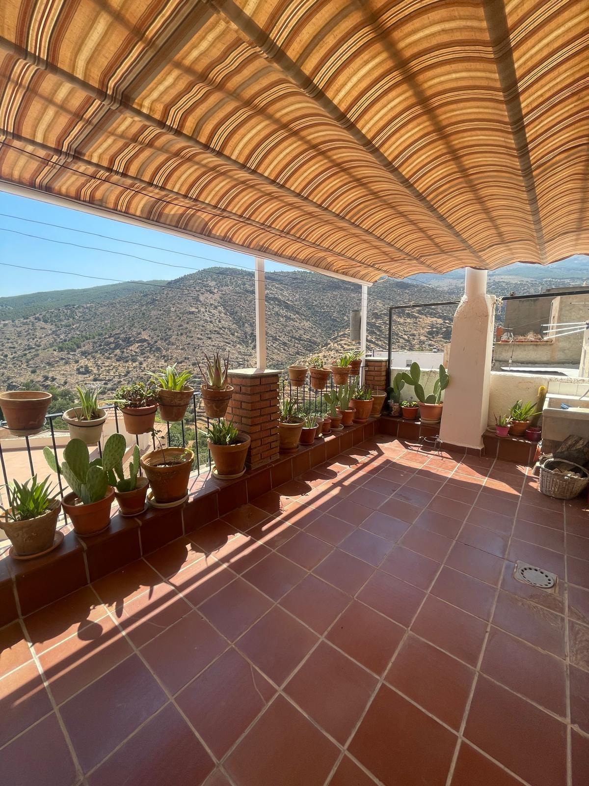 VIVIENDA DE 3 HABITACIONES EN ALQUILER