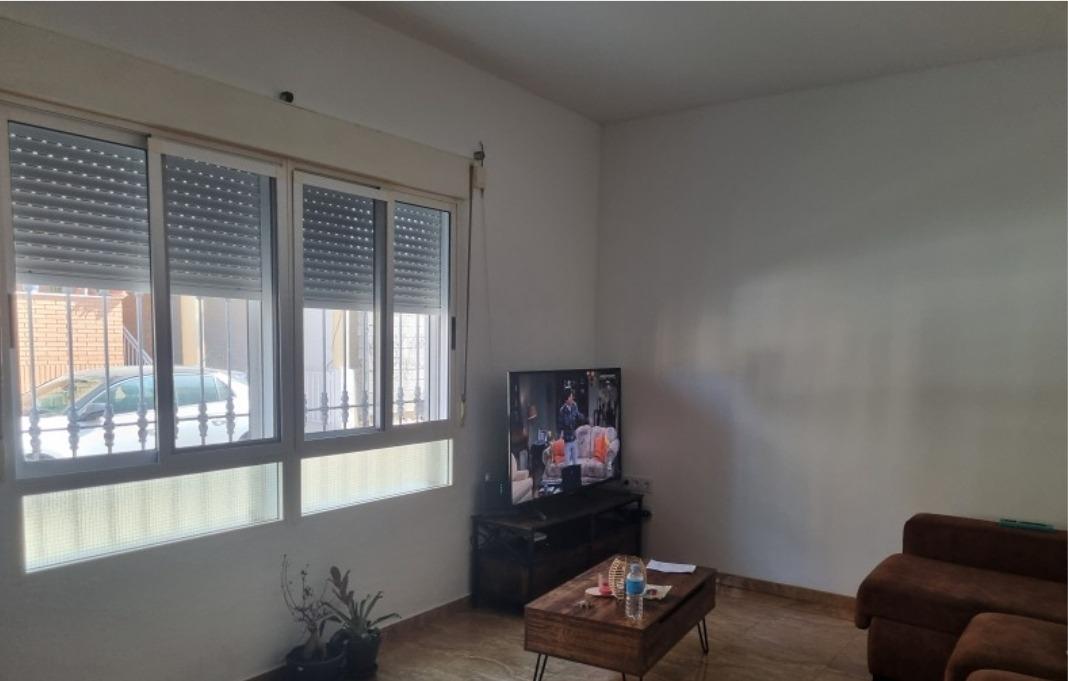 SE VENDE DUPLEX EN LA CAÑADA