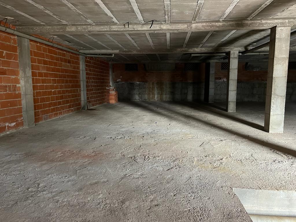 LOCAL COMERCIAL EN PRIMERA LINEA