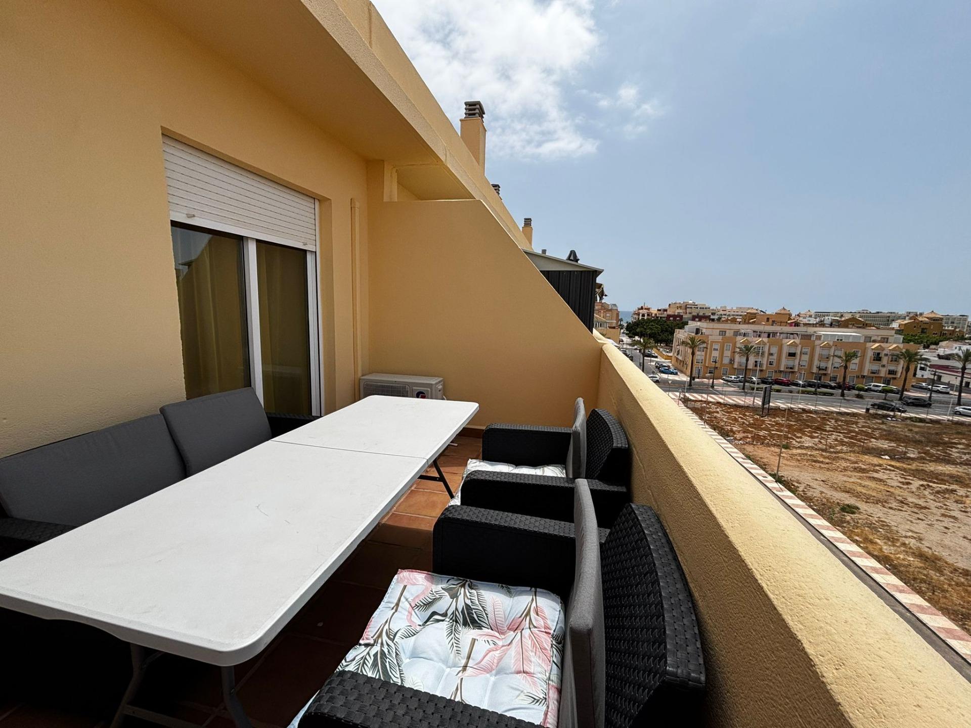 Ático con dos habitaciones en Buenavista