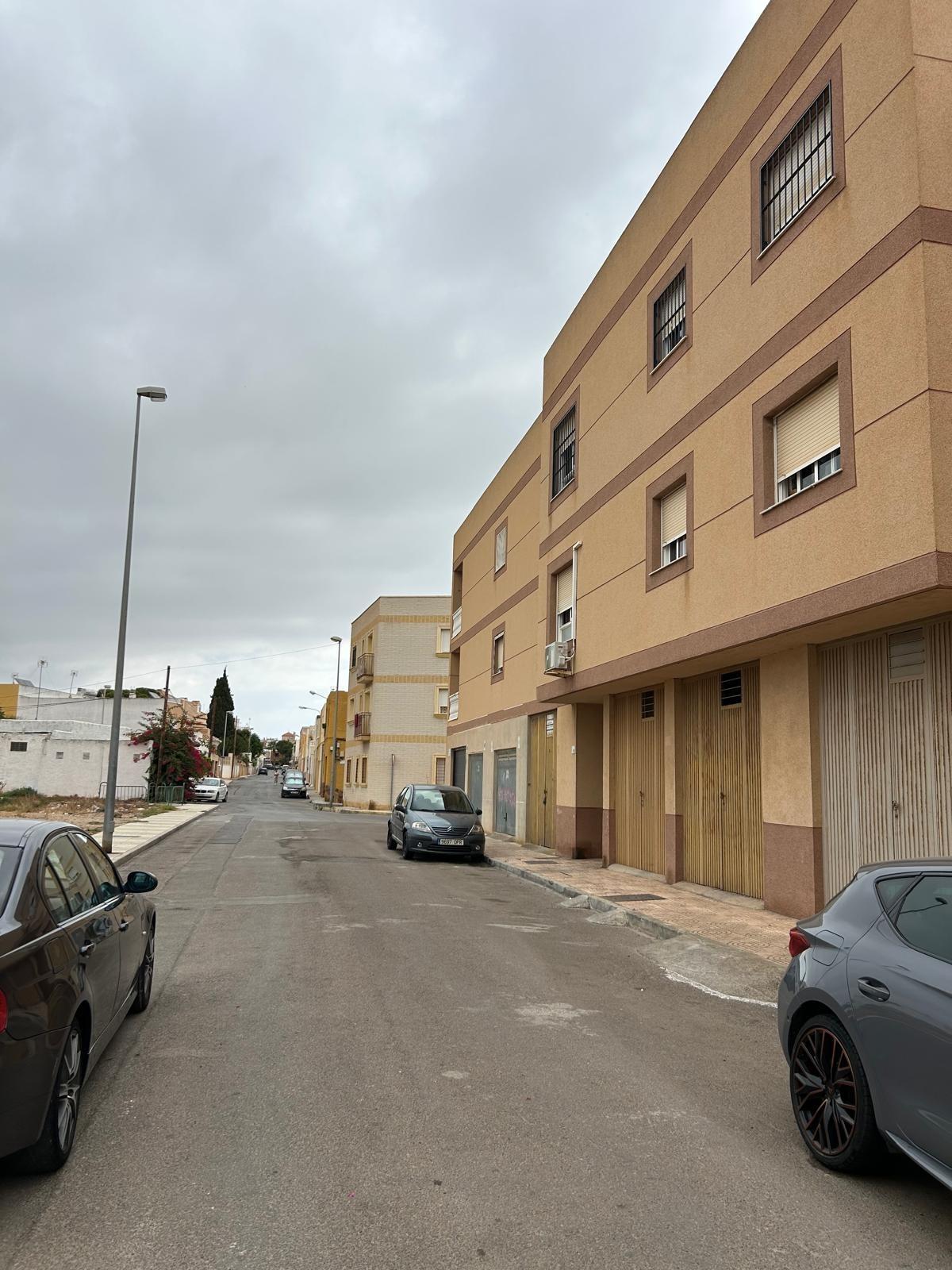 DÚPLEX SOBRE LOCAL EN LAS CABAÑUELAS
