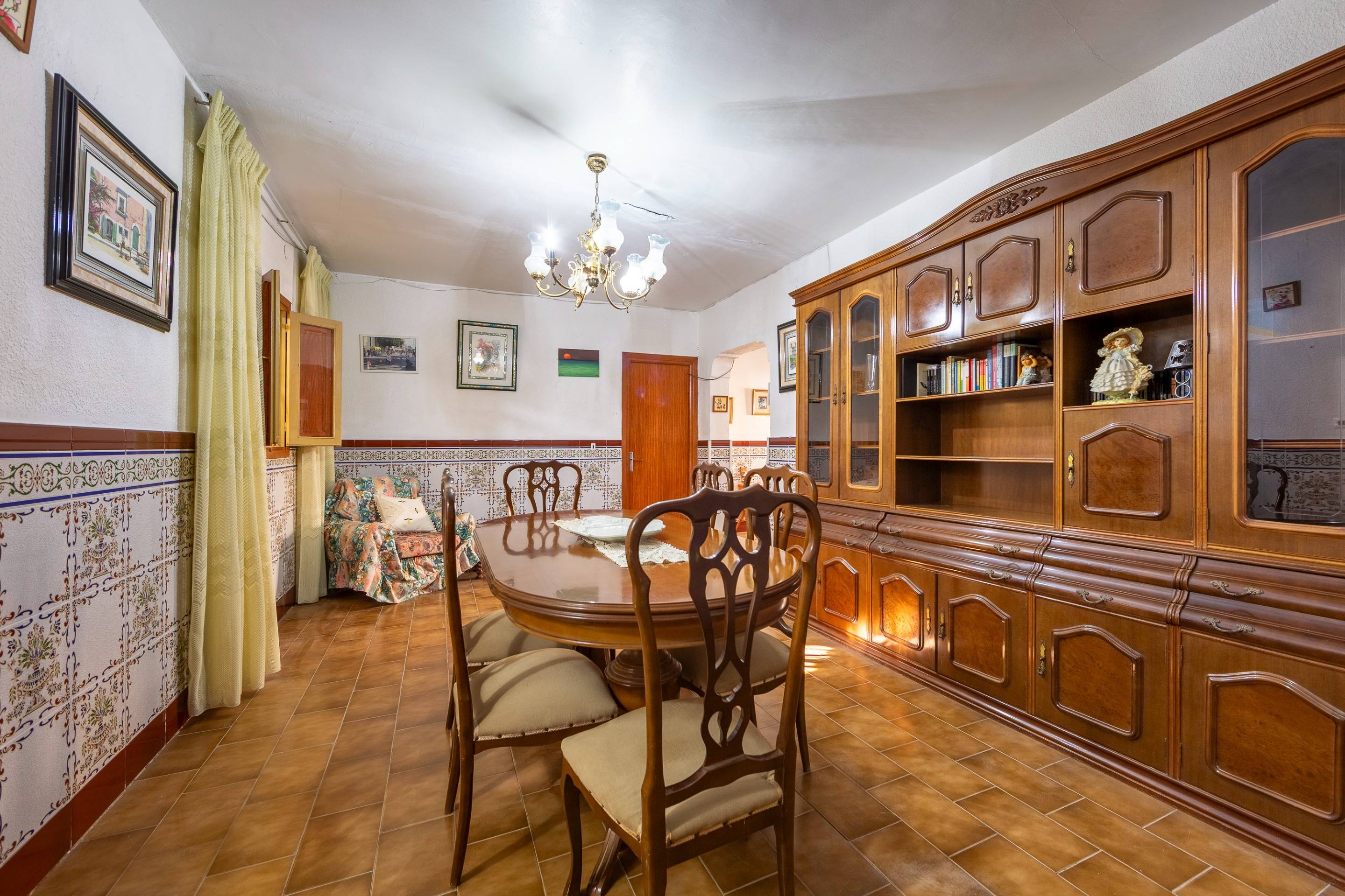 ¡Tu hogar ideal en Viator! Casa con espacio exterior y encanto único  ✨
