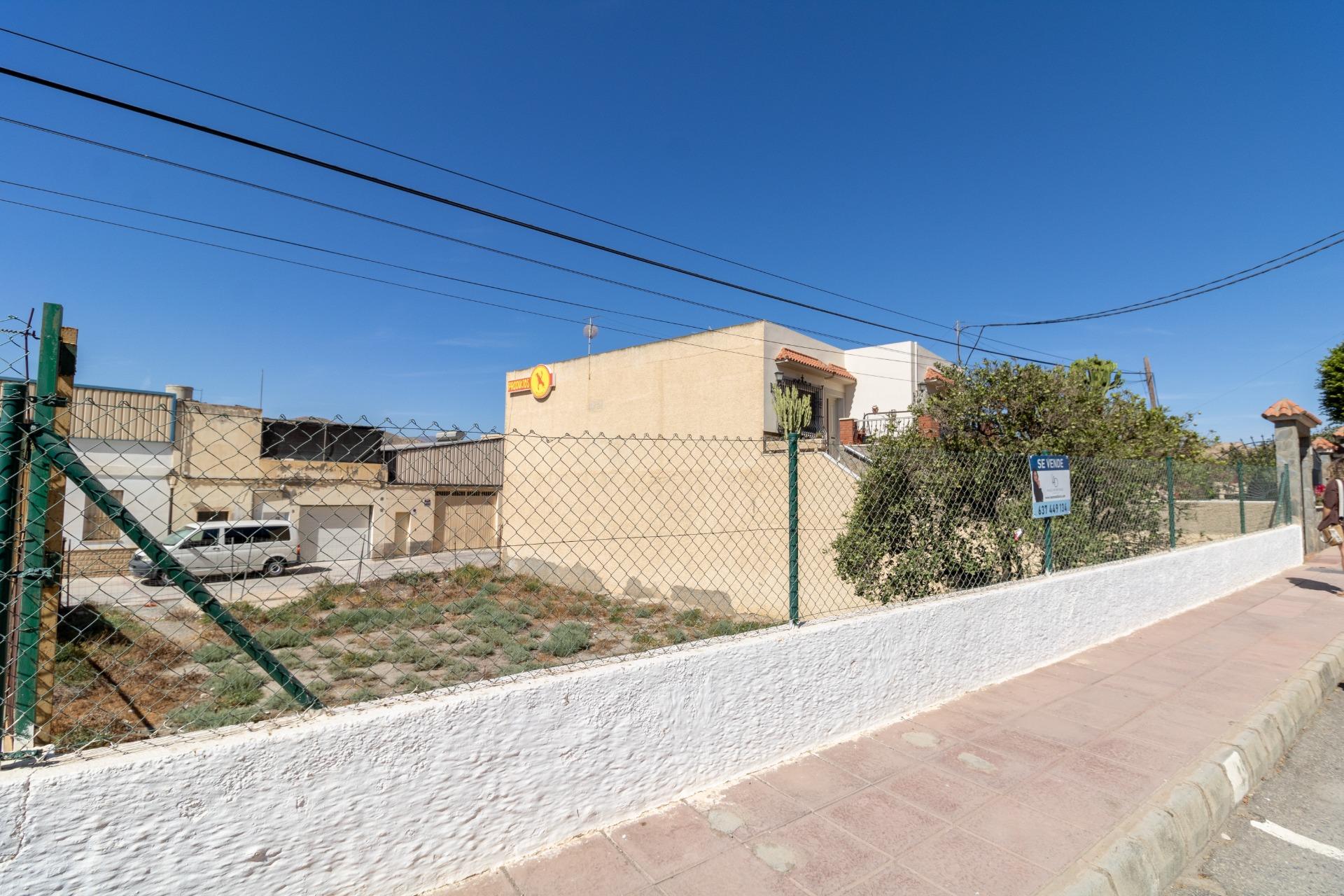 TERRENO URBANO EN RIOJA