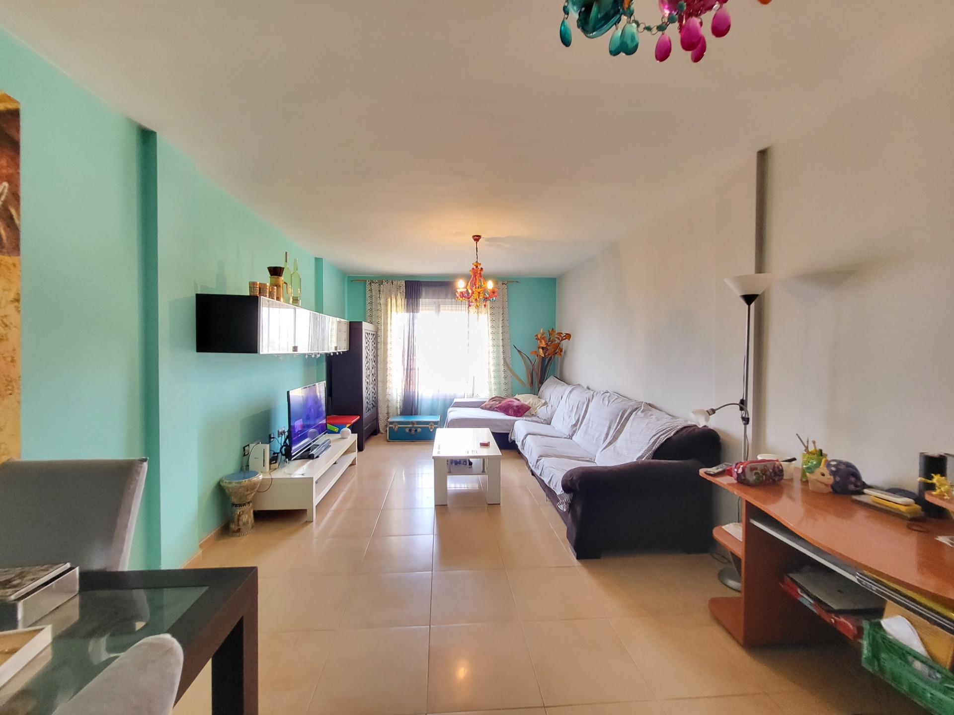SE VENDE GRAN PISO EN VIATOR DE 3 HABITACIONES