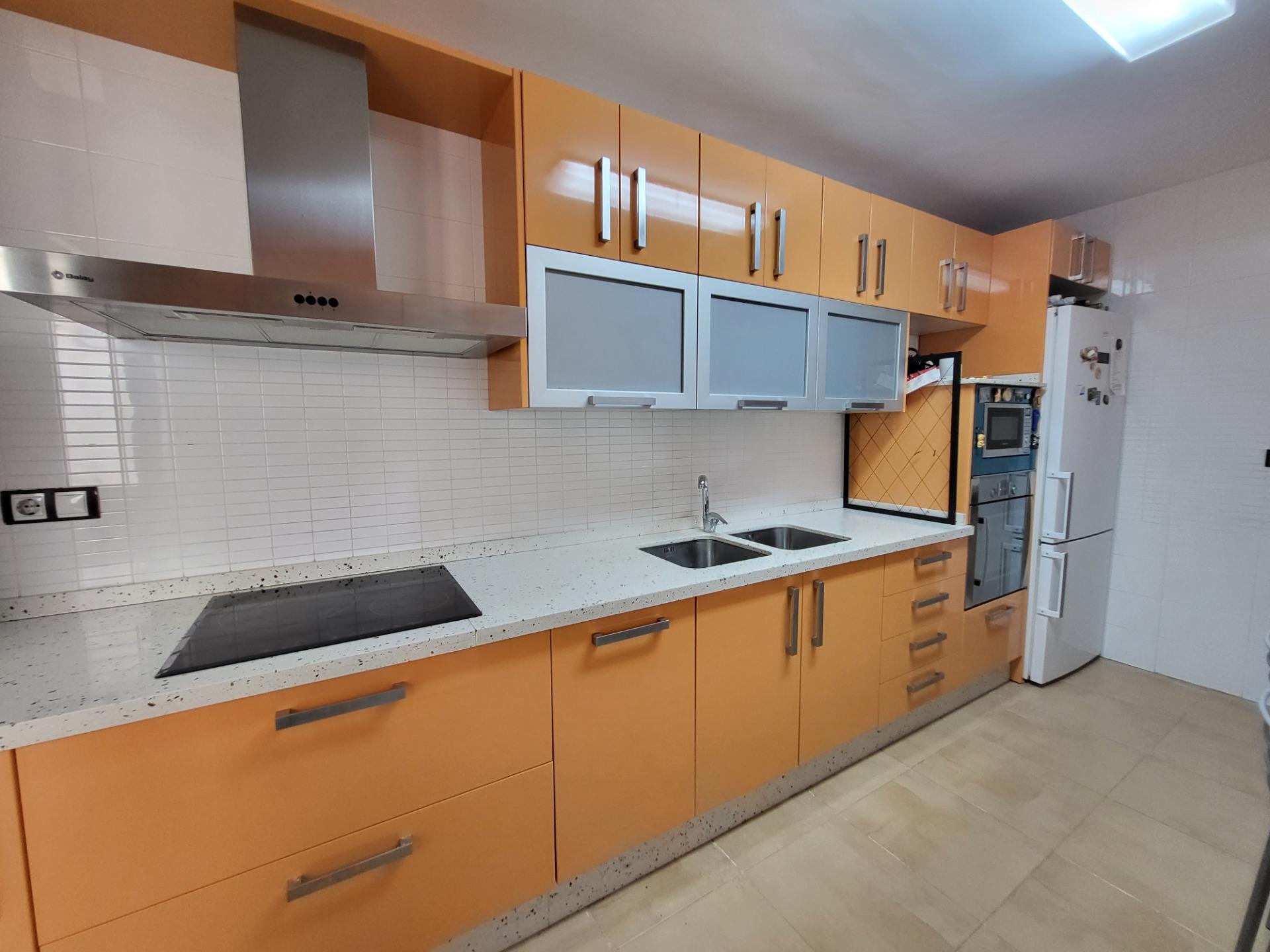 SE VENDE GRAN PISO EN VIATOR DE 3 HABITACIONES
