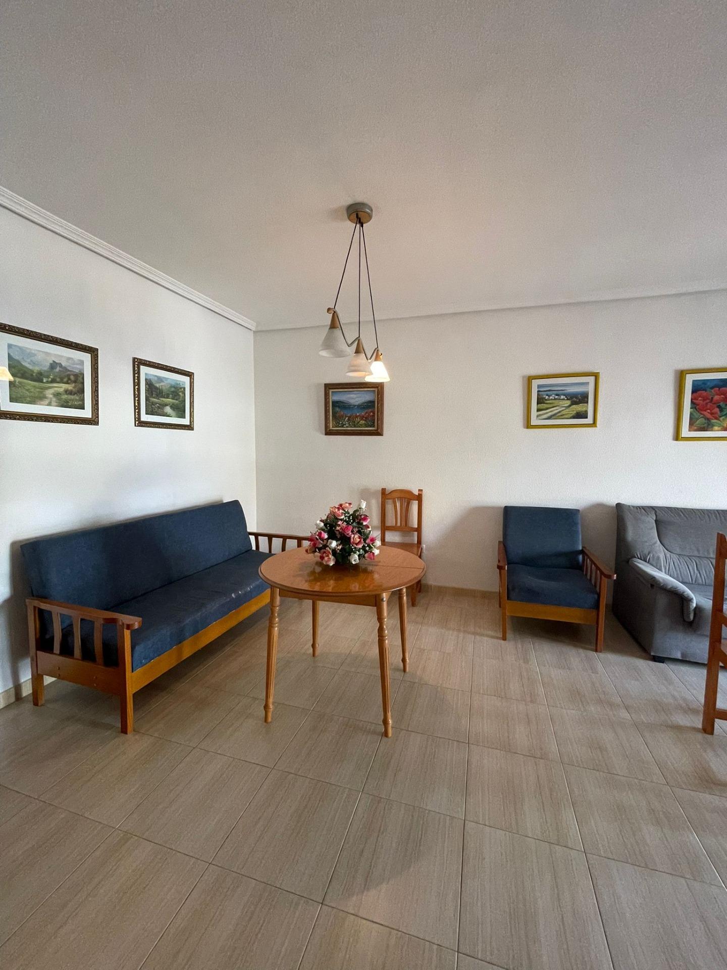 Piso de dos habitaciones en la Urbanización