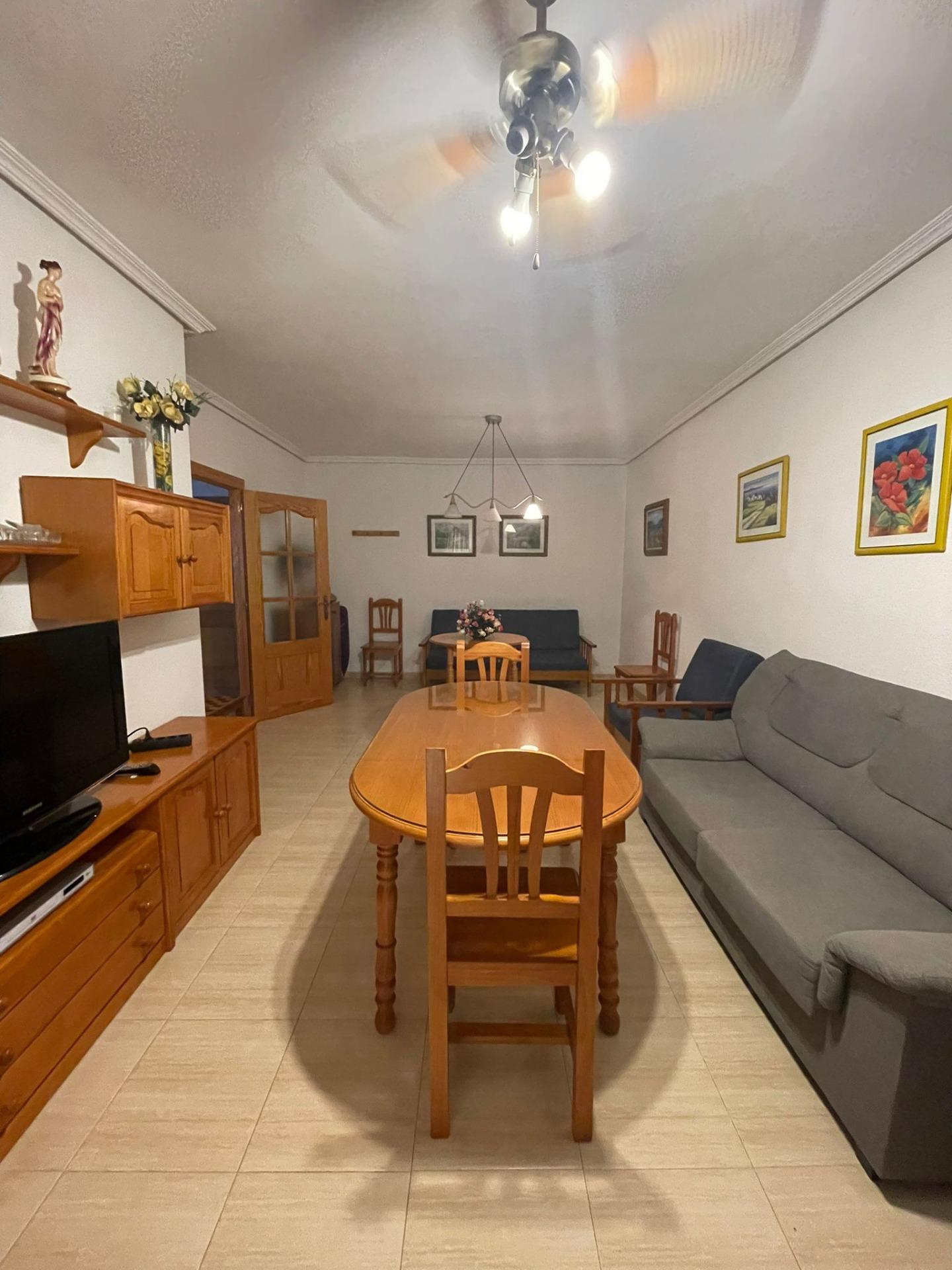 Piso de dos habitaciones en la Urbanización
