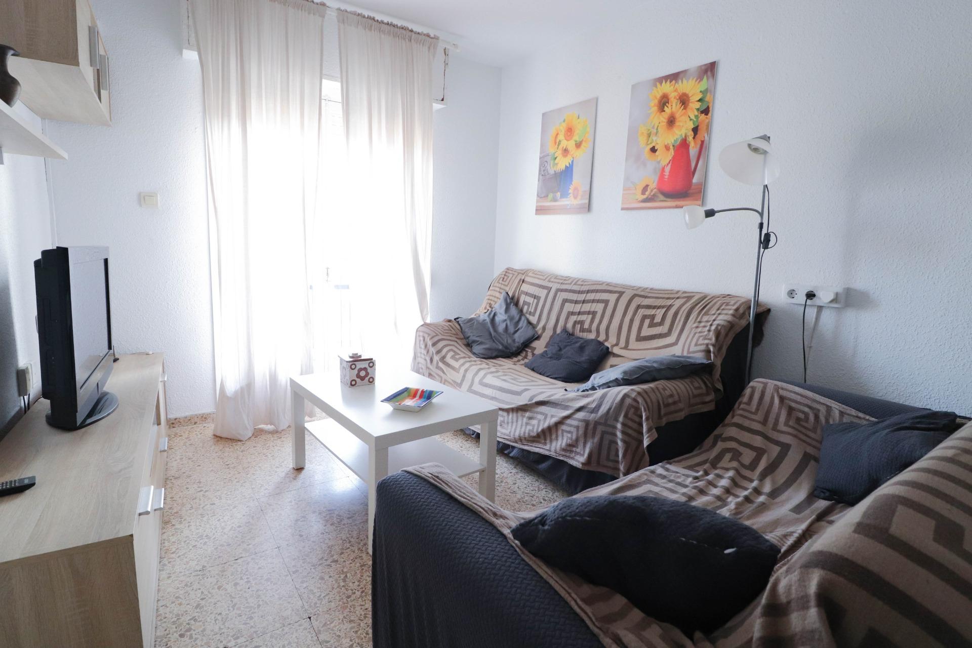 ESTUPENDO PISO EN ALQULER ZONA ZAPILLO PARA ESTUDIANTES