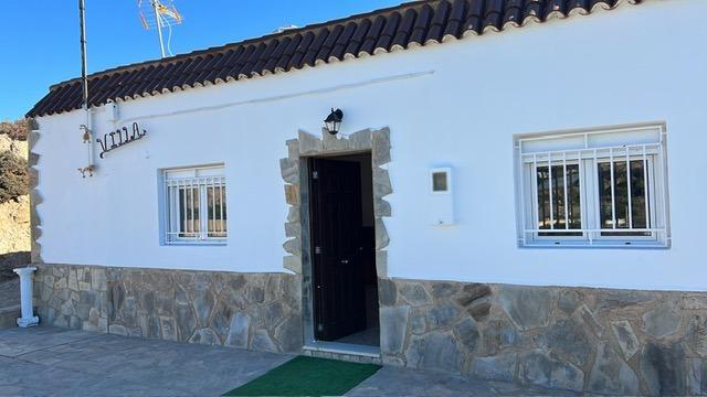 Se vende Terreno  en Gador