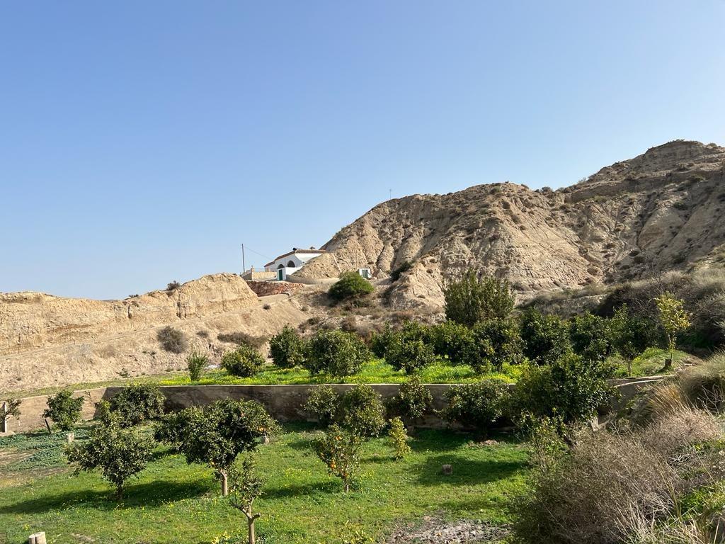 Se vende Terreno  en Gador