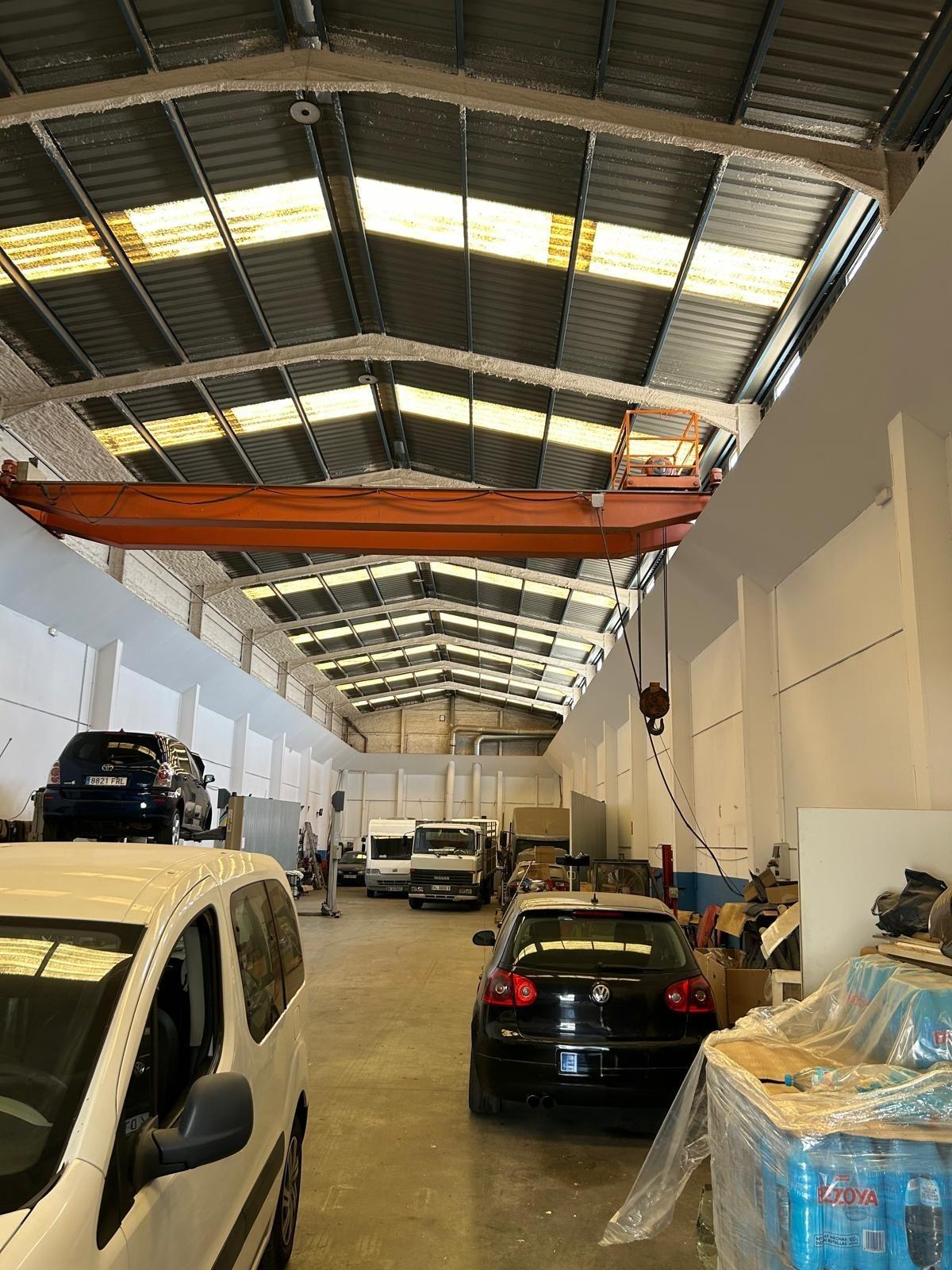 NAVE EN EL POLÍGONO INDUSTRIAL DE LA GANGOSA - VÍCAR