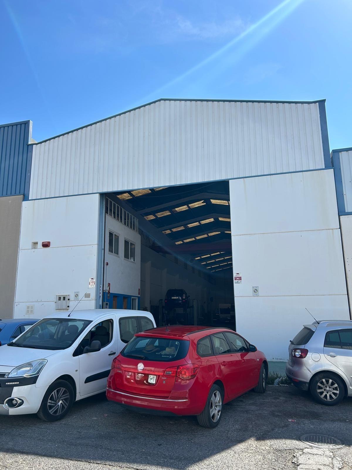 NAVE EN EL POLÍGONO INDUSTRIAL DE LA GANGOSA - VÍCAR