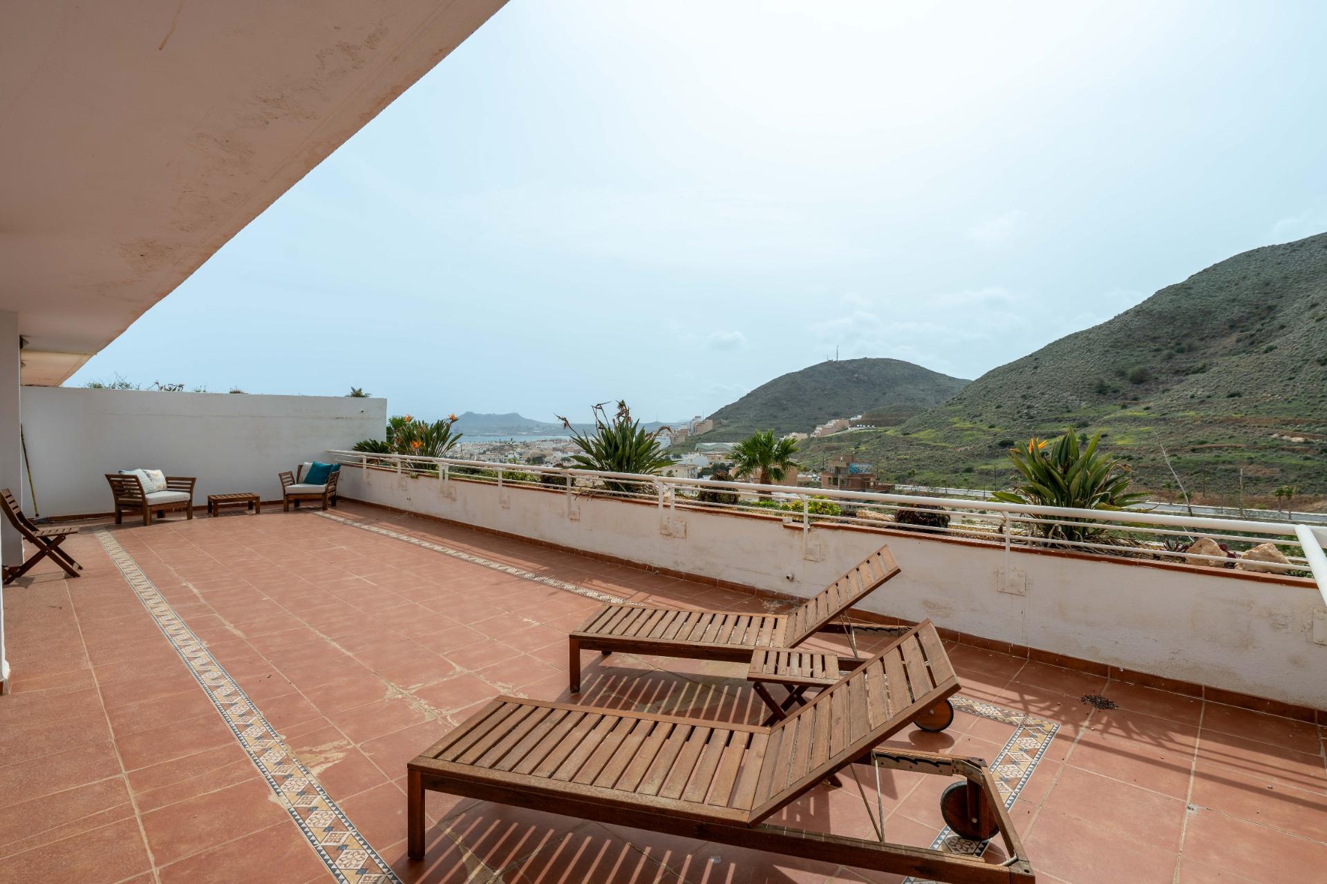 Oportunidad en Carboneras: Apartamento a estrenar con vistas al mar