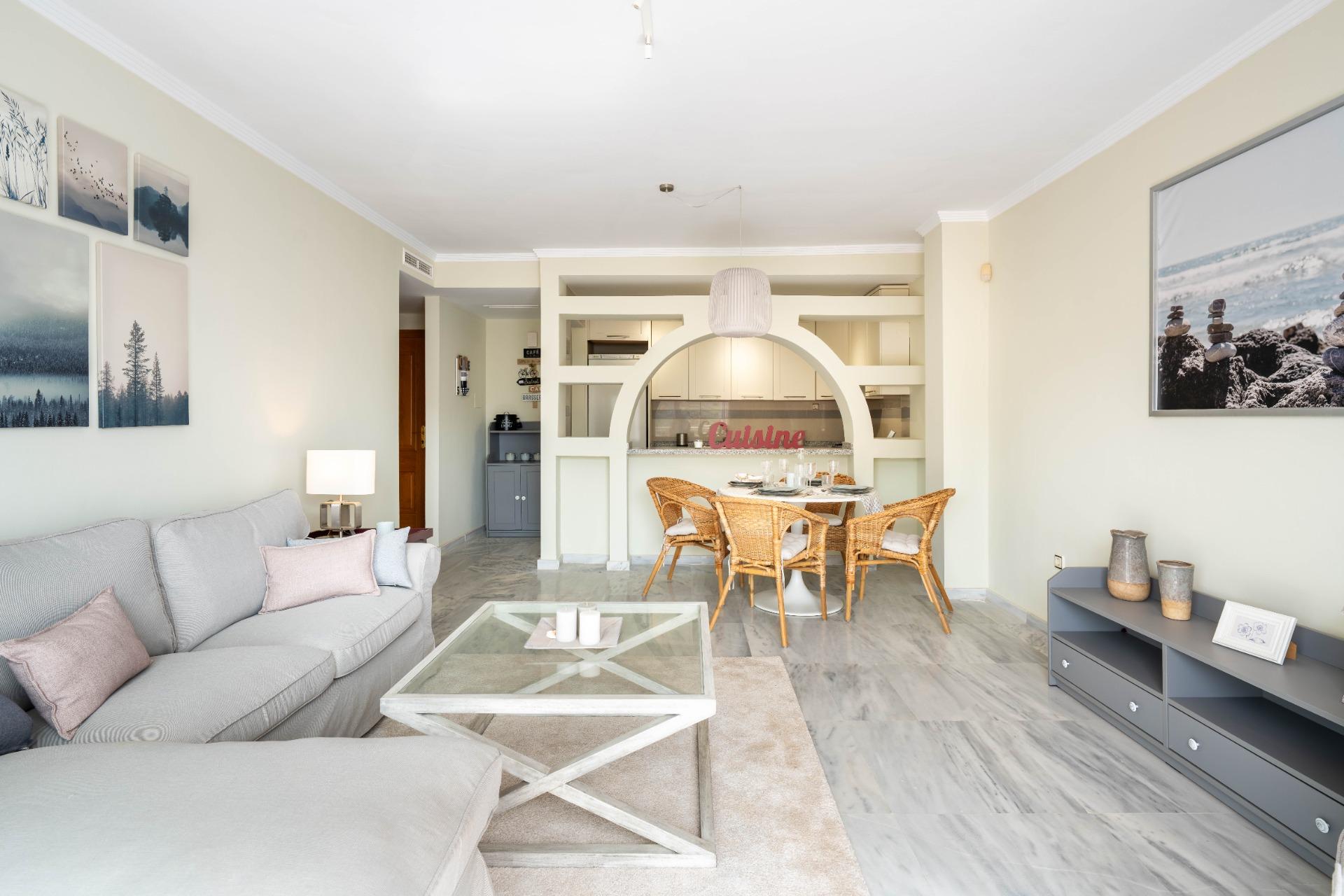 Oportunidad en Carboneras: Apartamento a estrenar con vistas al mar