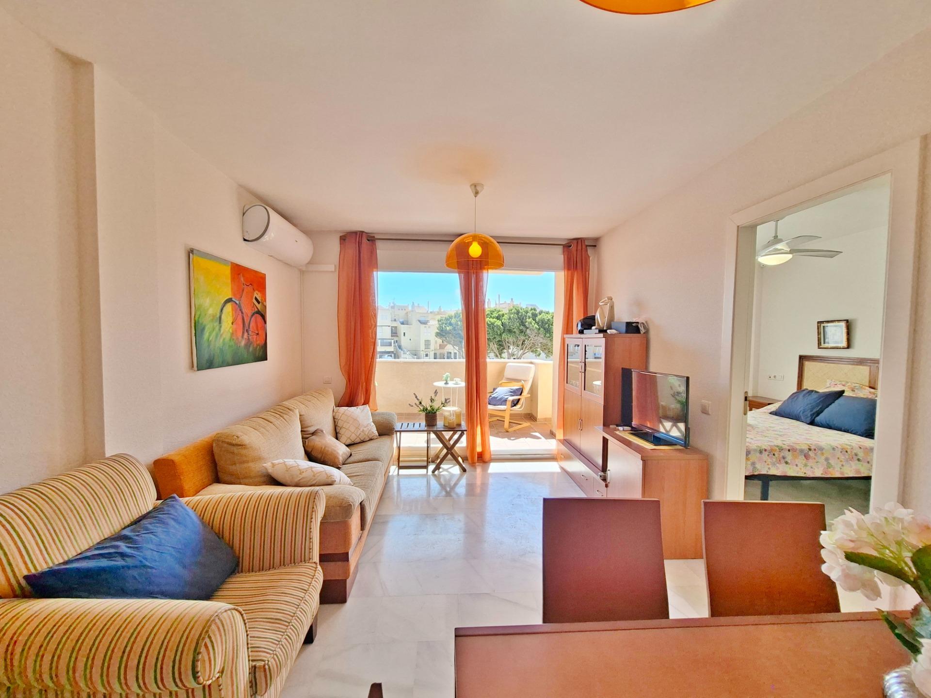 Apartamento a escasos metros de la playa y del paseo marítimo