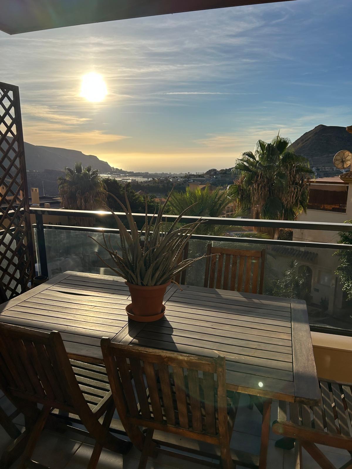 2 DORMITORIOS CON TERRAZA Y VISTAS INMEJORABLES EN LA ENVÍA GOLF