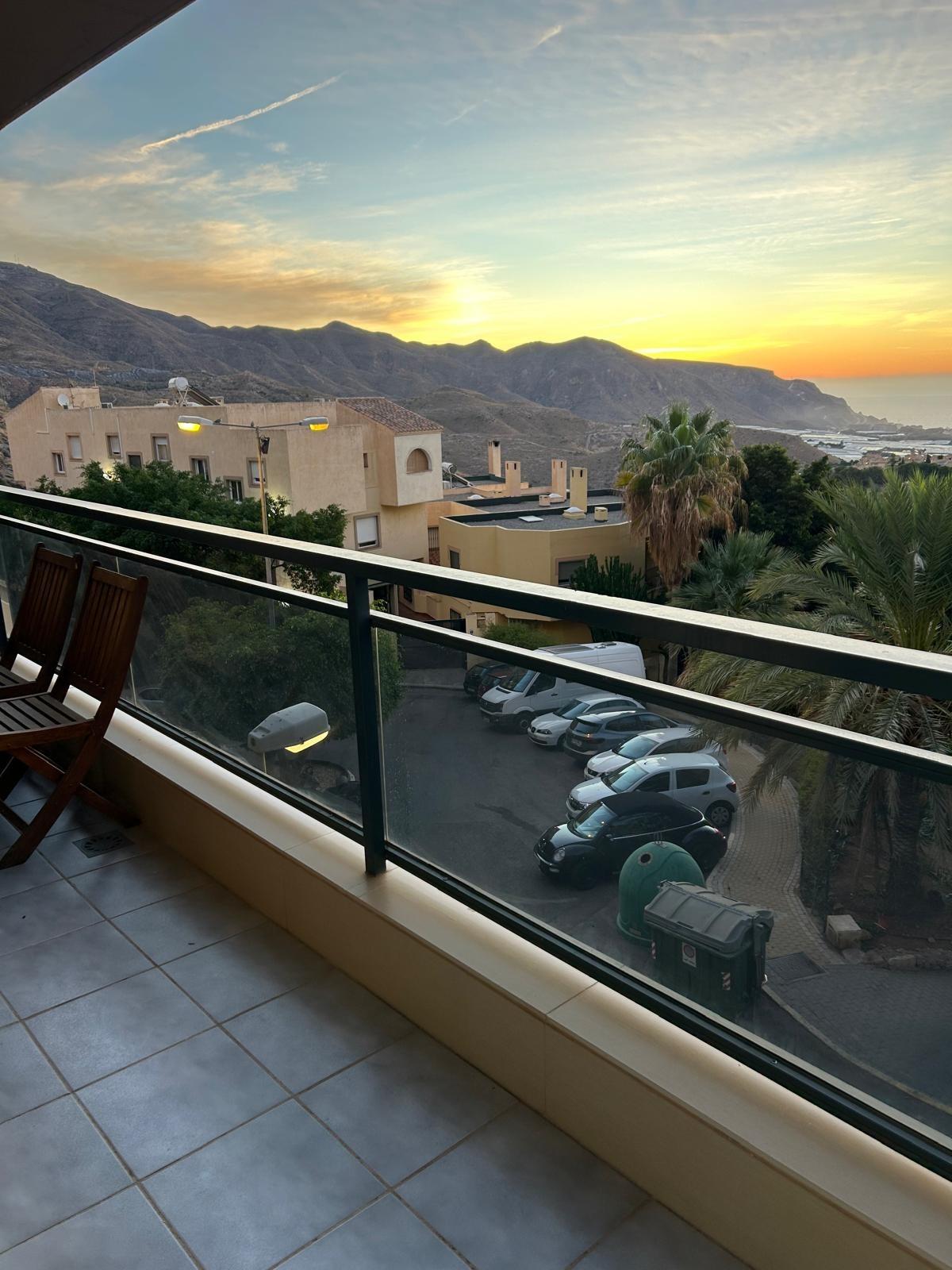 2 DORMITORIOS CON TERRAZA Y VISTAS INMEJORABLES EN LA ENVÍA GOLF