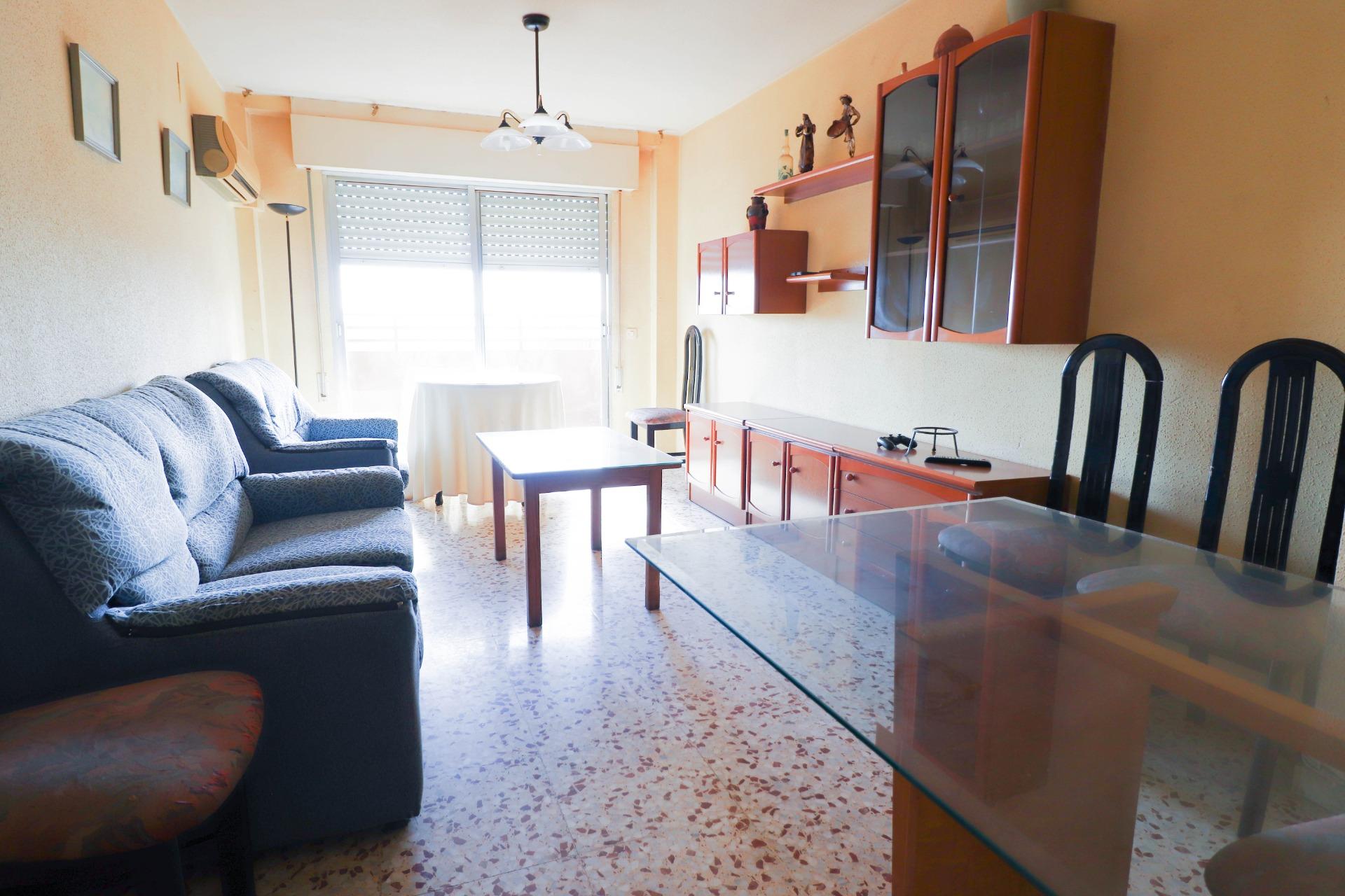SE VENDE PISO DE 3 HABITACIONES EN BARRIO SAN LUIS
