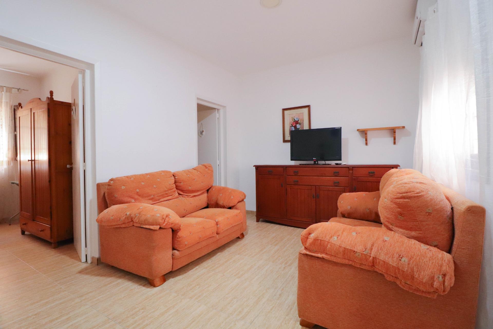 ESTUPENDO PISO EN LOS ANGELES DISPONIBLE DE SEPTIEMBRE A JUNIO