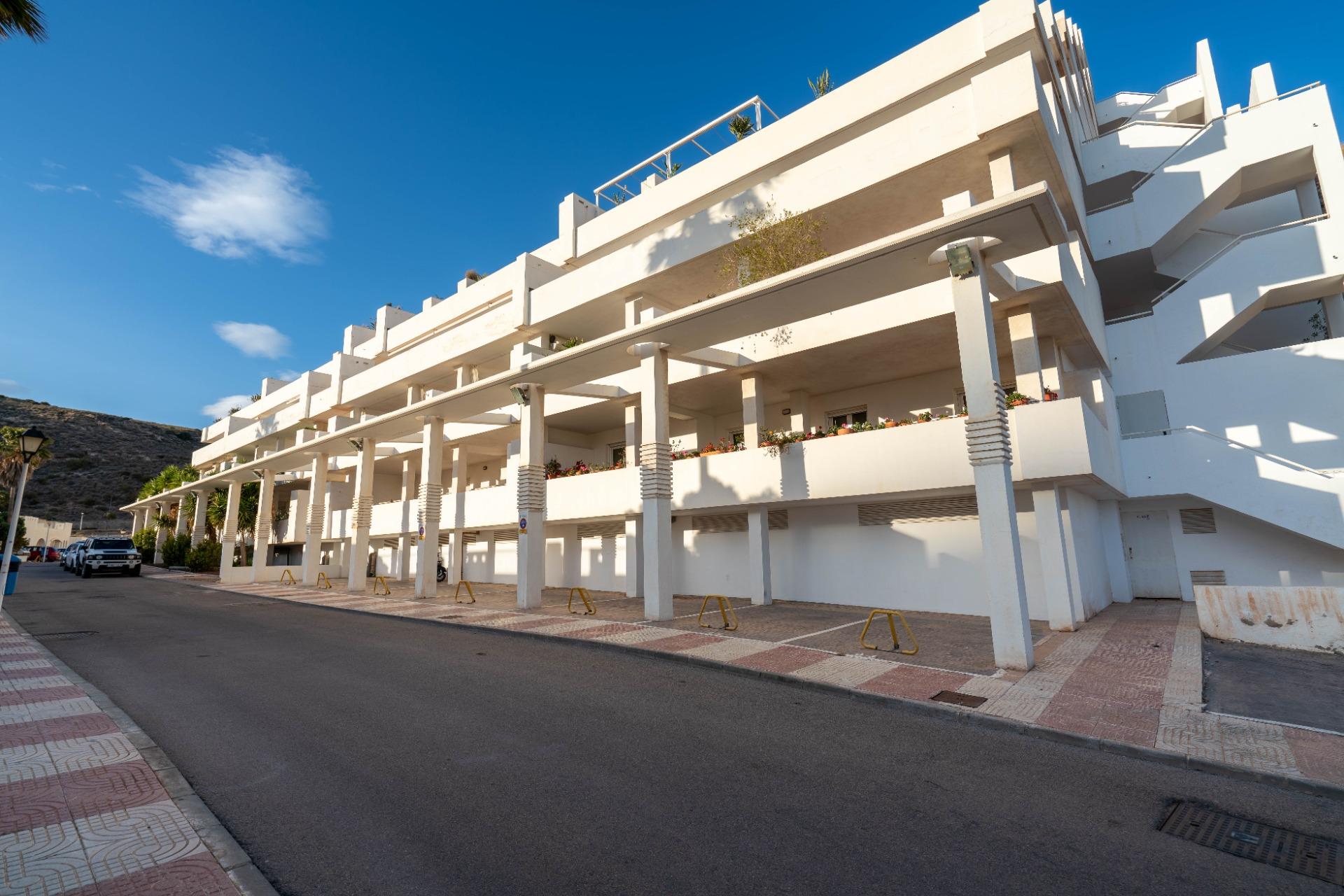 Cómoda Plaza de Parking exterior en Residencial Las Tortugas en Carboneras foto 5 Cómoda Plaza de Parking exterior en Residencial Las Tortugas