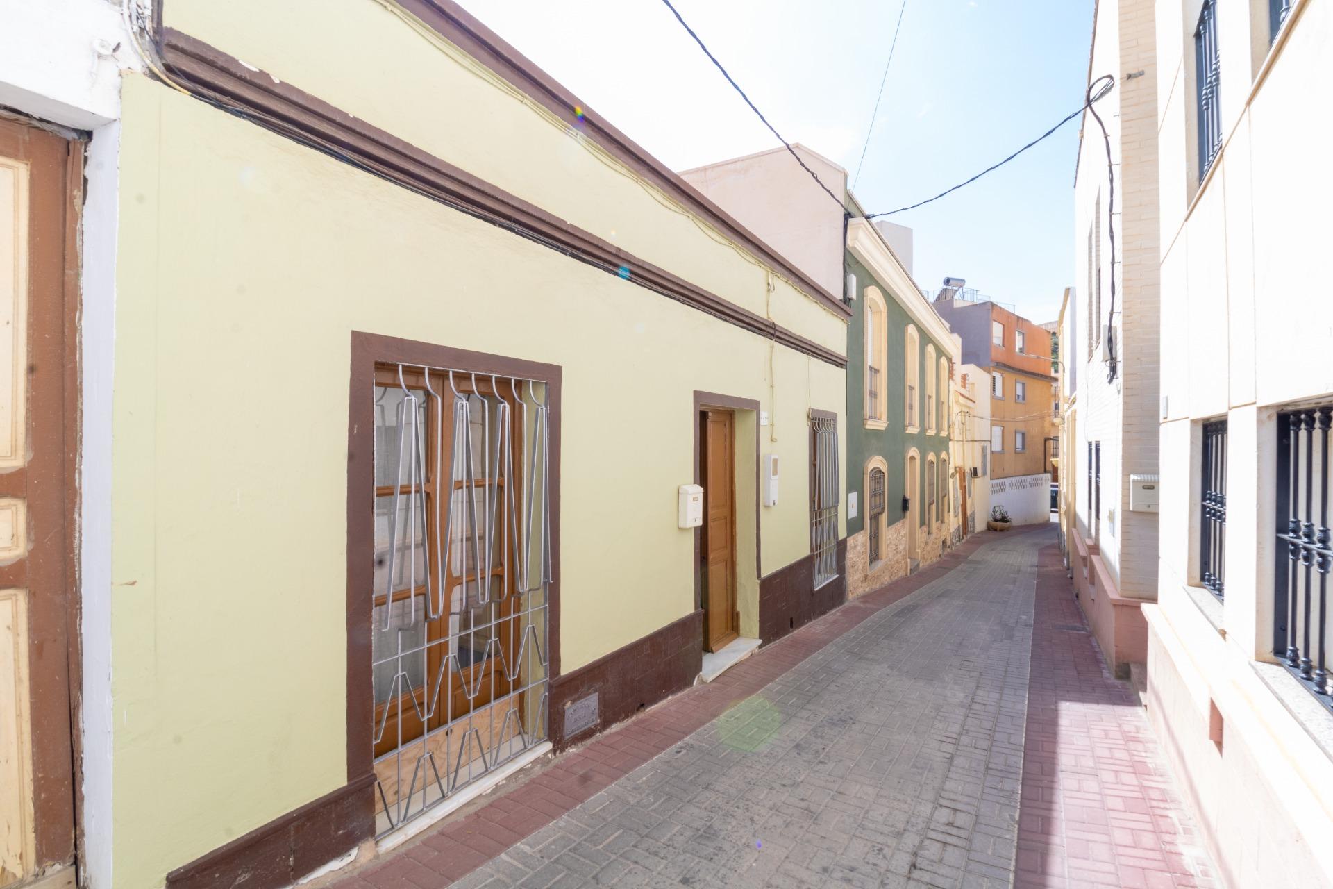 PRECIOSA CASA EN LA VILLA DE GÁDOR