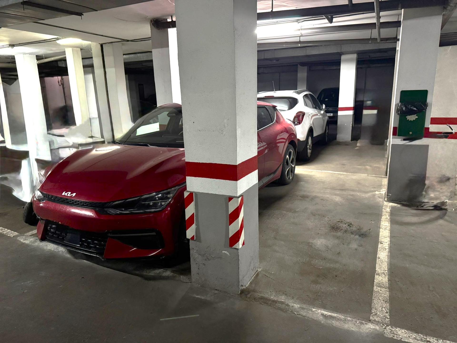 Plaza de Garaje XL (30m²) en Cortijo Grande - ¡Ideal Coche Grande + Motos!