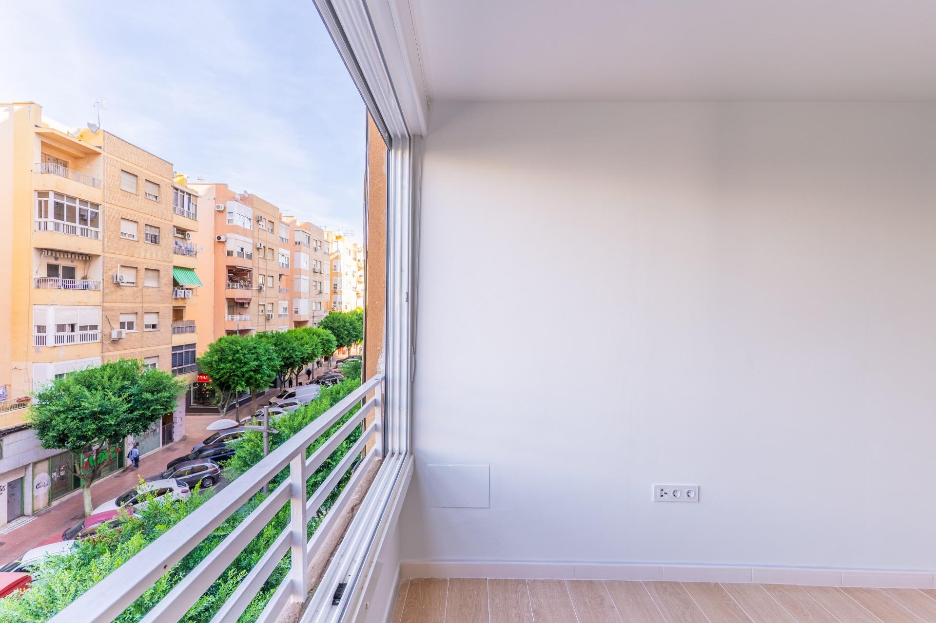 ¡Espectacular oportunidad! Piso A ESTRENAR en Calle Granada en Almeria foto 3 ¡Espectacular oportunidad! Piso A ESTRENAR en Calle Granada