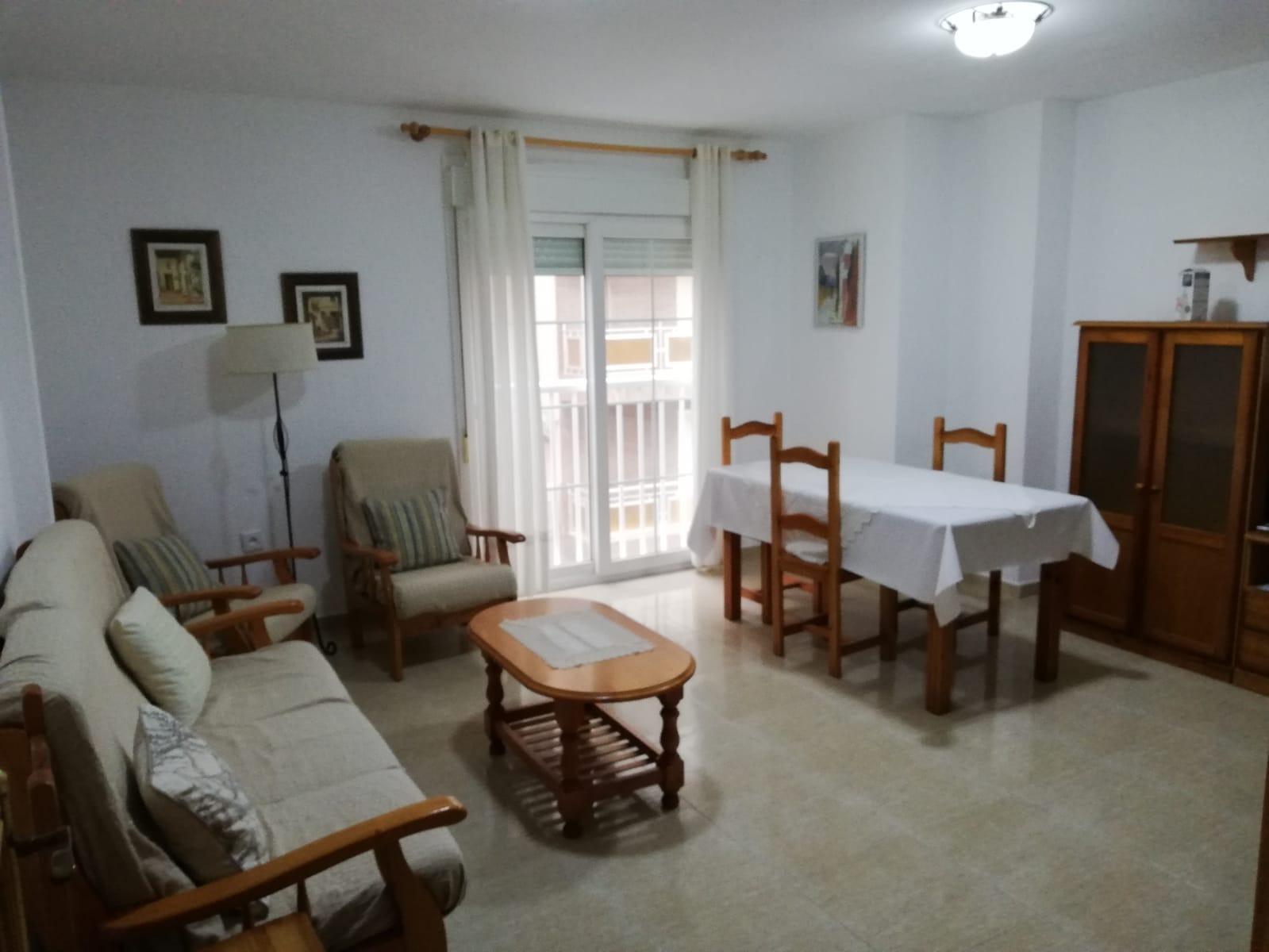 SE ALQUILA PISO AL LADO DE PASEO MARITIMO ZAPILLO en Almeria foto 3 SE ALQUILA PISO AL LADO DE PASEO MARITIMO ZAPILLO