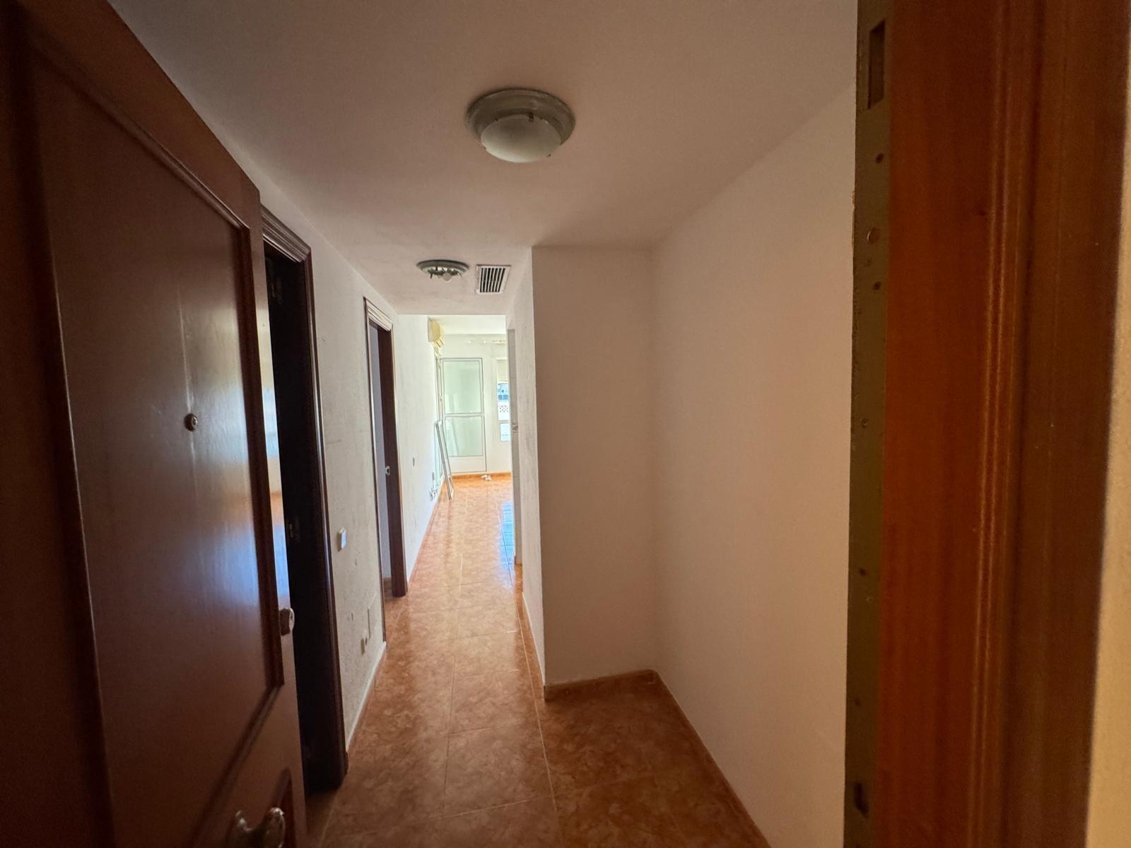 a solo 150 m de la playa en Roquetas de Mar foto 1 a solo 150 m de la playa