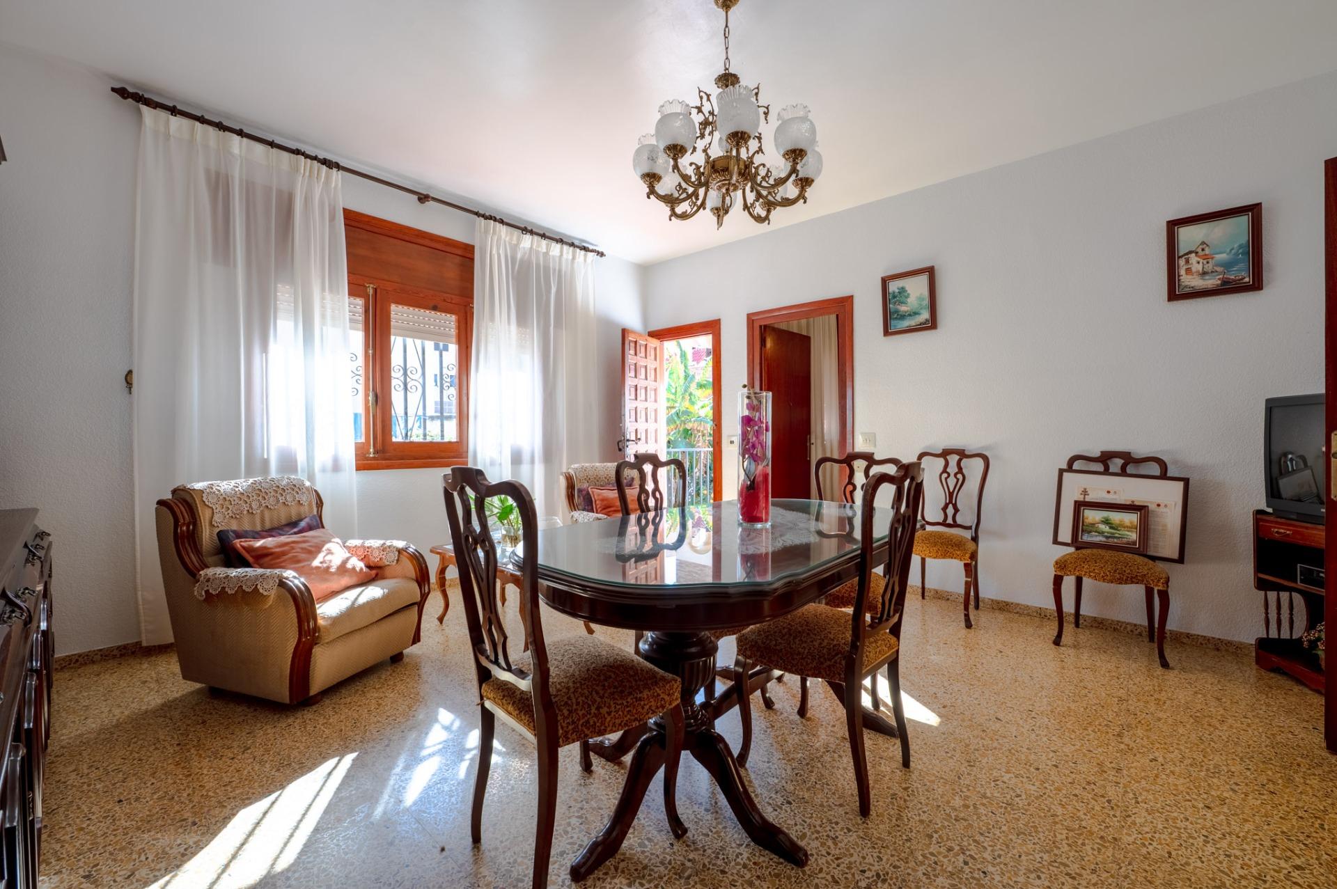 VIVIENDA DE PLANTA BAJA EN AGUADULCE CENTRO