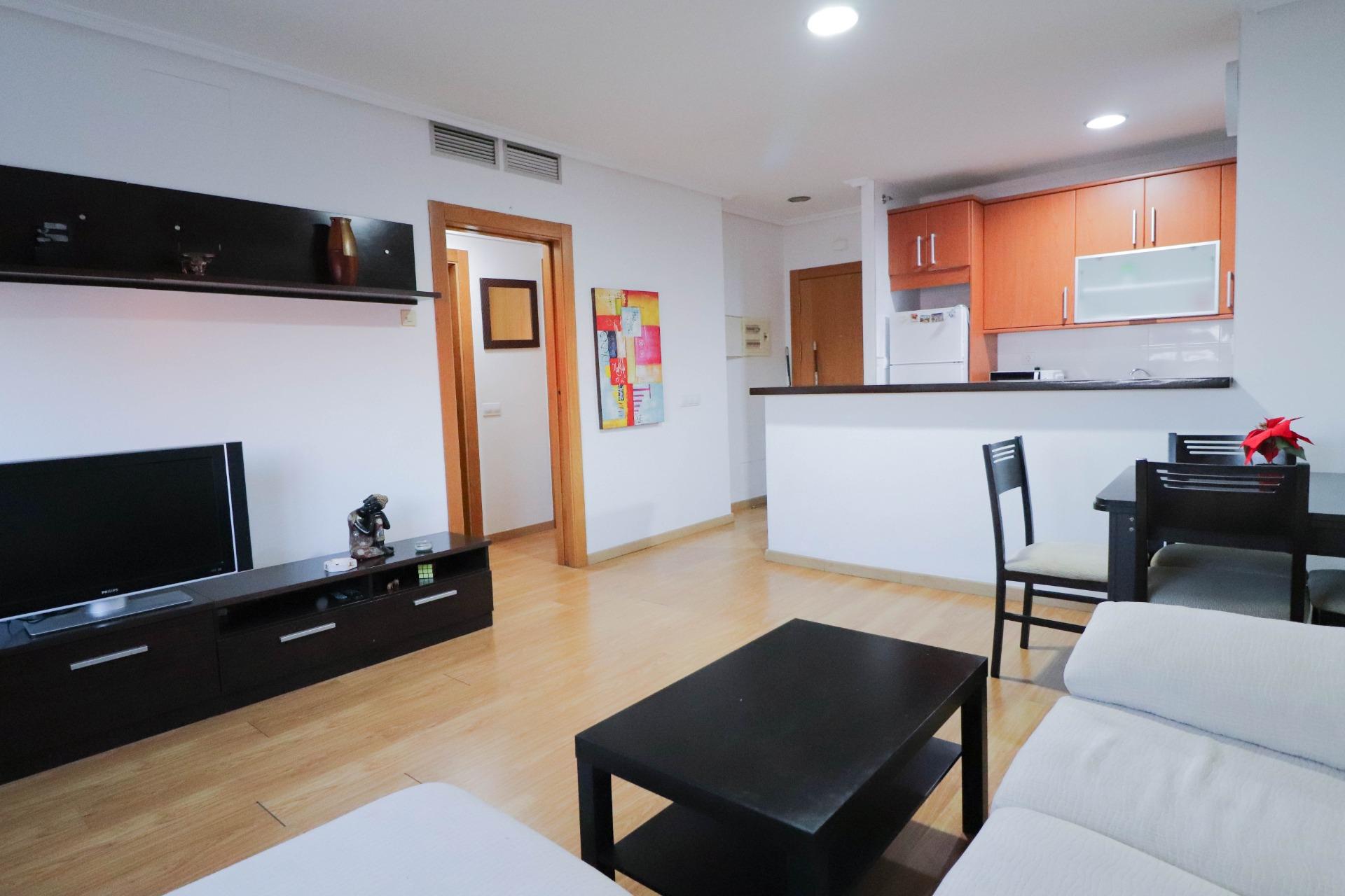 ÁTICO EN ALQUILER EN RAMBLA AMATISTEROS – LARGA TEMPORADA en Almeria foto 4 ÁTICO EN ALQUILER EN RAMBLA AMATISTEROS – LARGA TEMPORADA