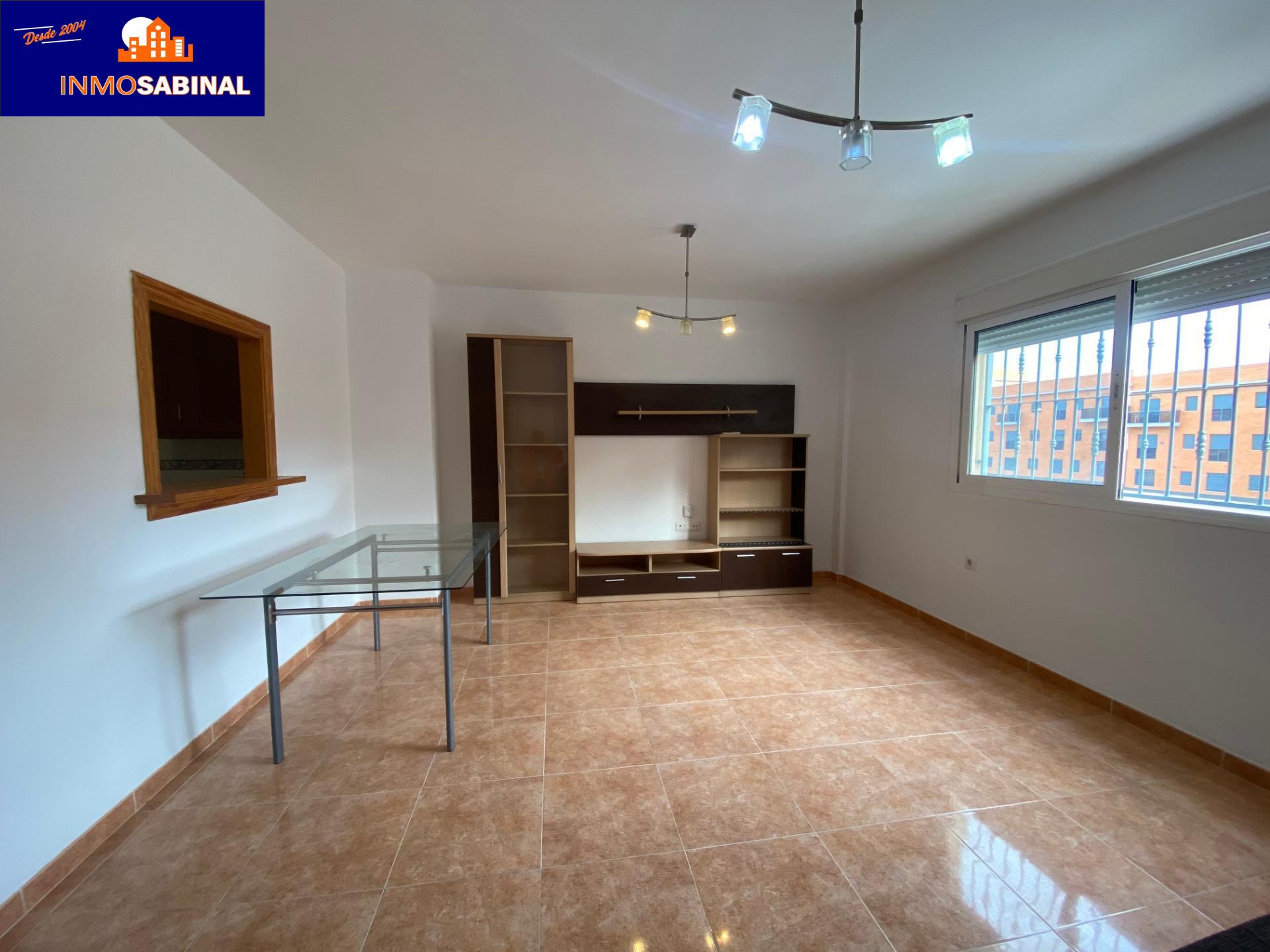 Amplio y Moderno Piso en Venta en La Gangosa