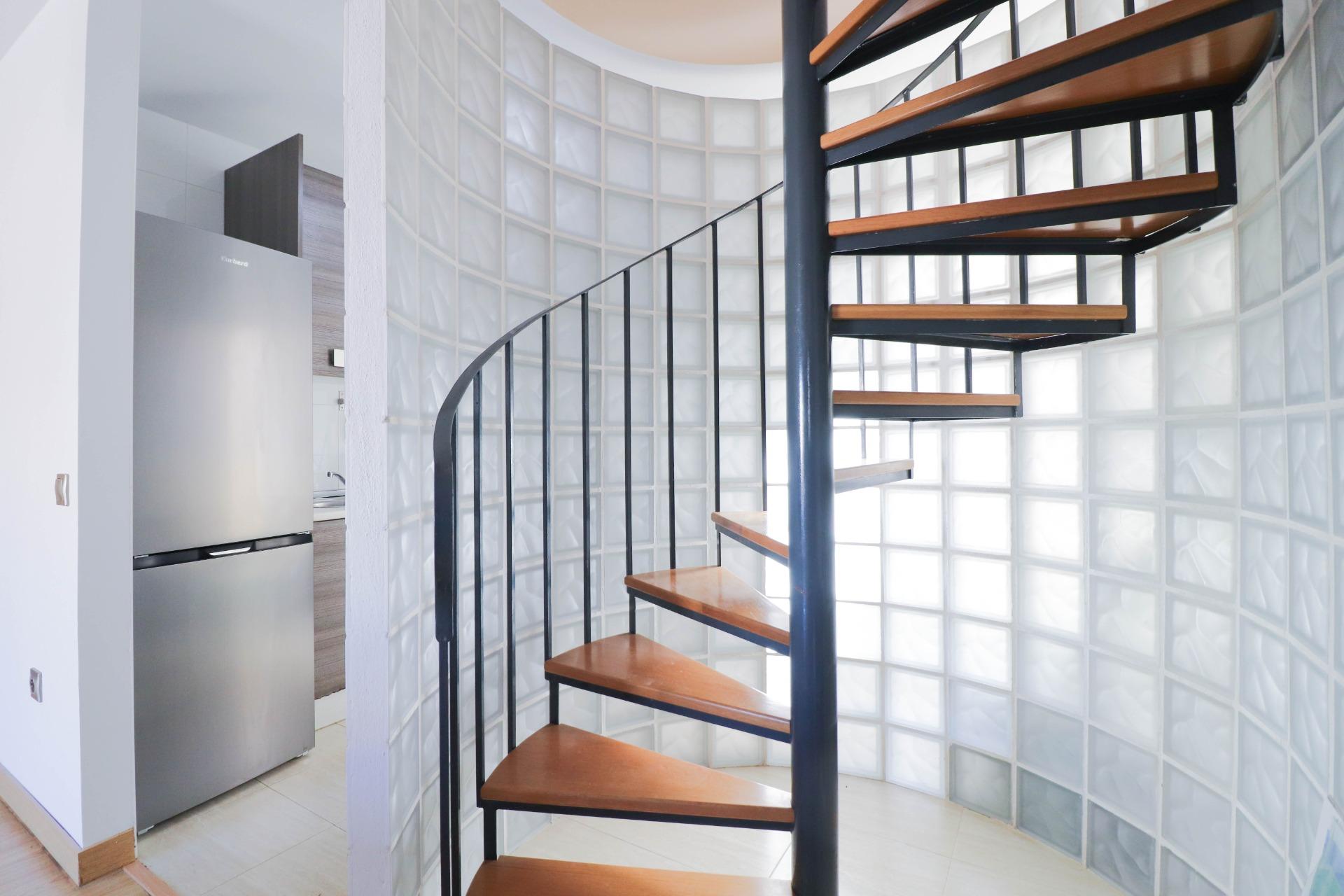 ¡Ático Dúplex con Gran Terraza en Villablanca – Torrecárdenas! ¡Con garaje y trastero!