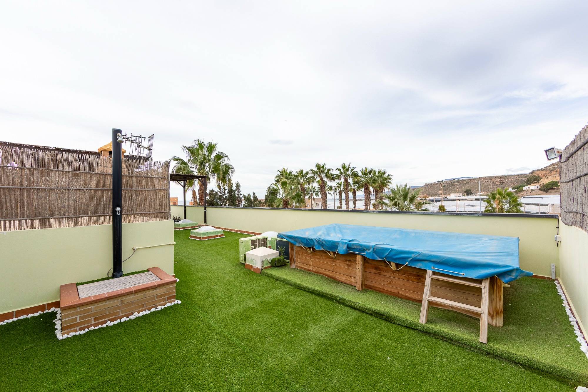 ¡Tu refugio costero en Balanegra!  ️✨